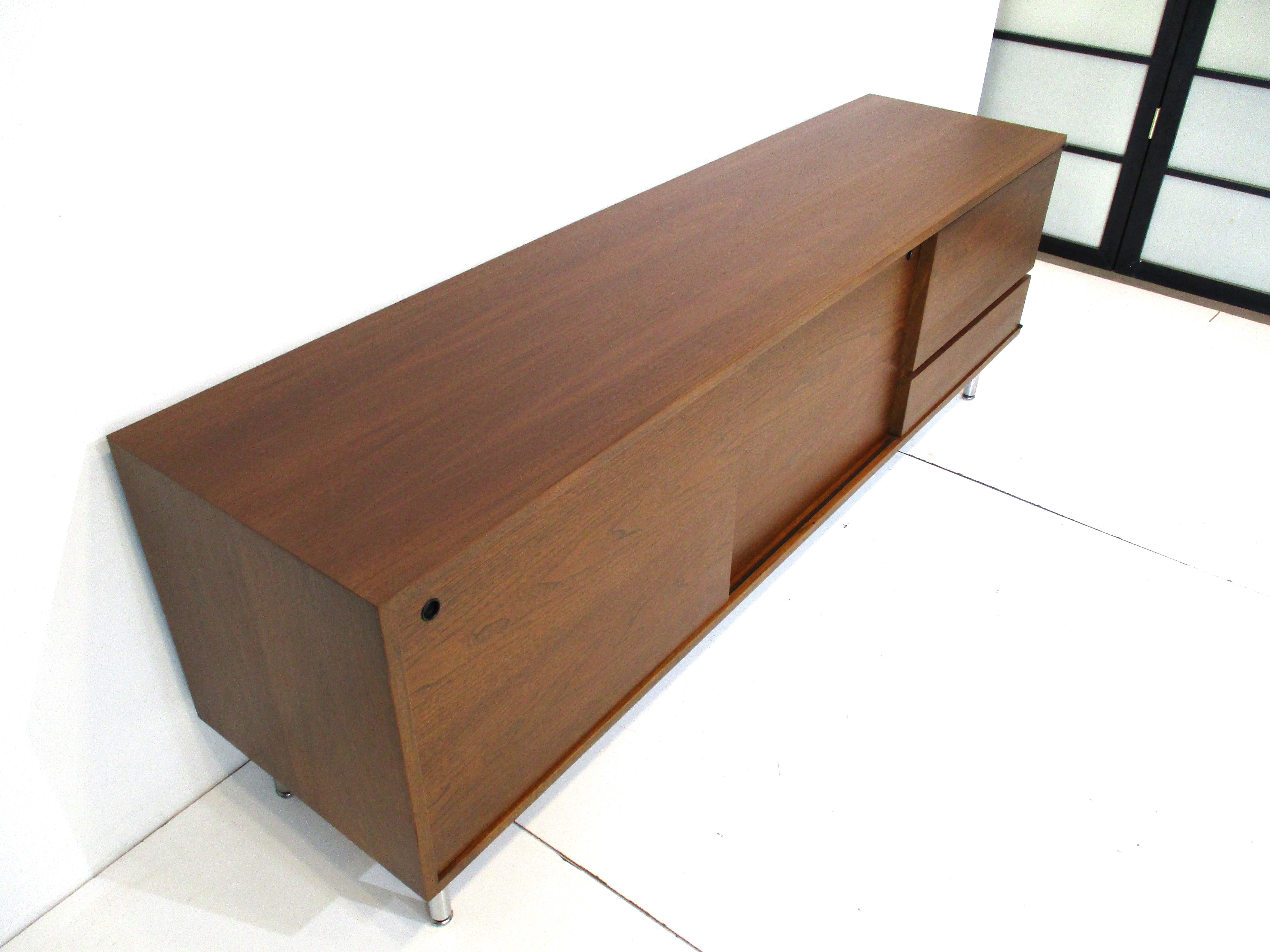 Walnut Credenza Sideboard in the Style of George Nelson / Herman Miller 8