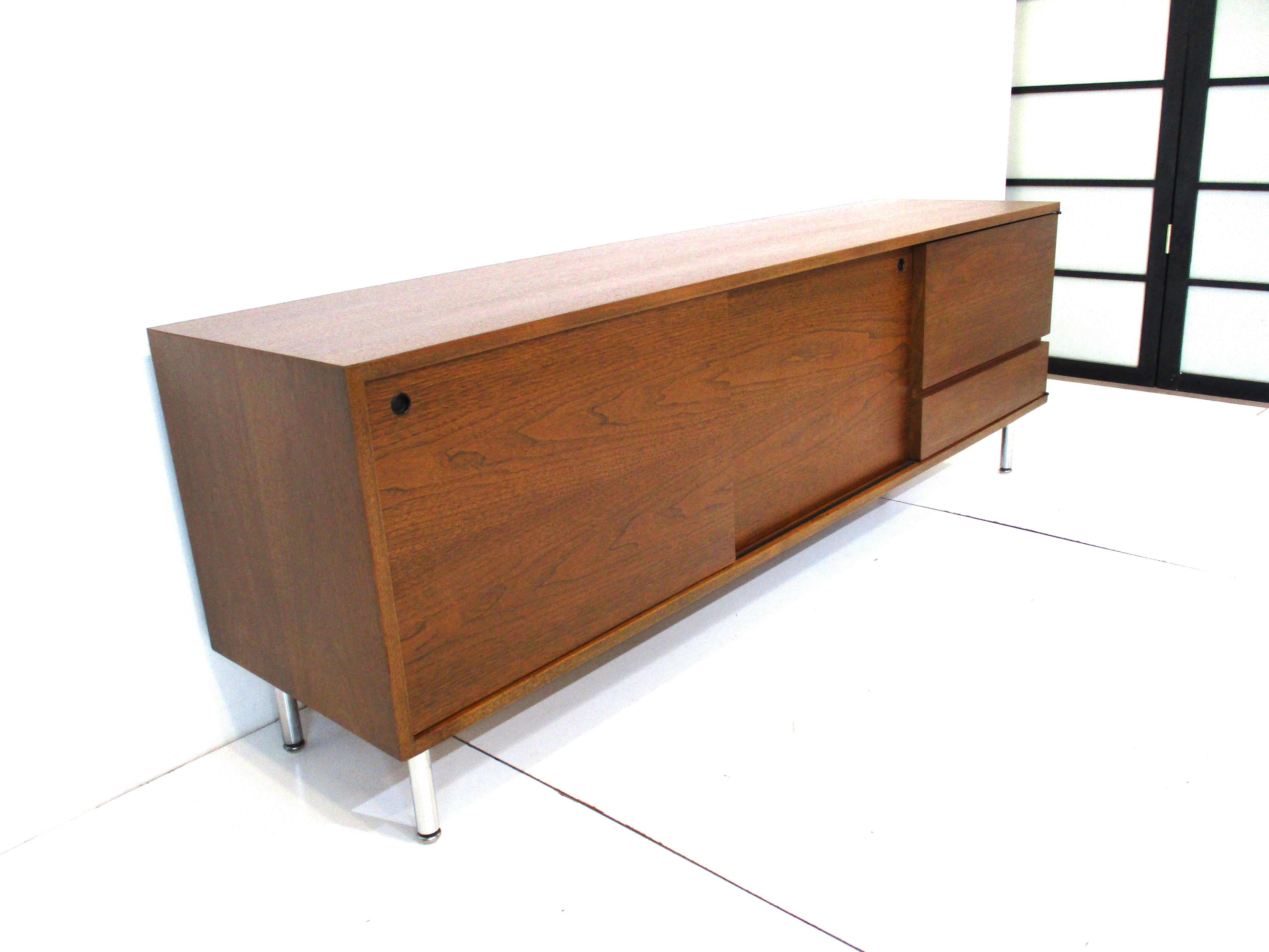 Walnut Credenza Sideboard in the Style of George Nelson / Herman Miller 9