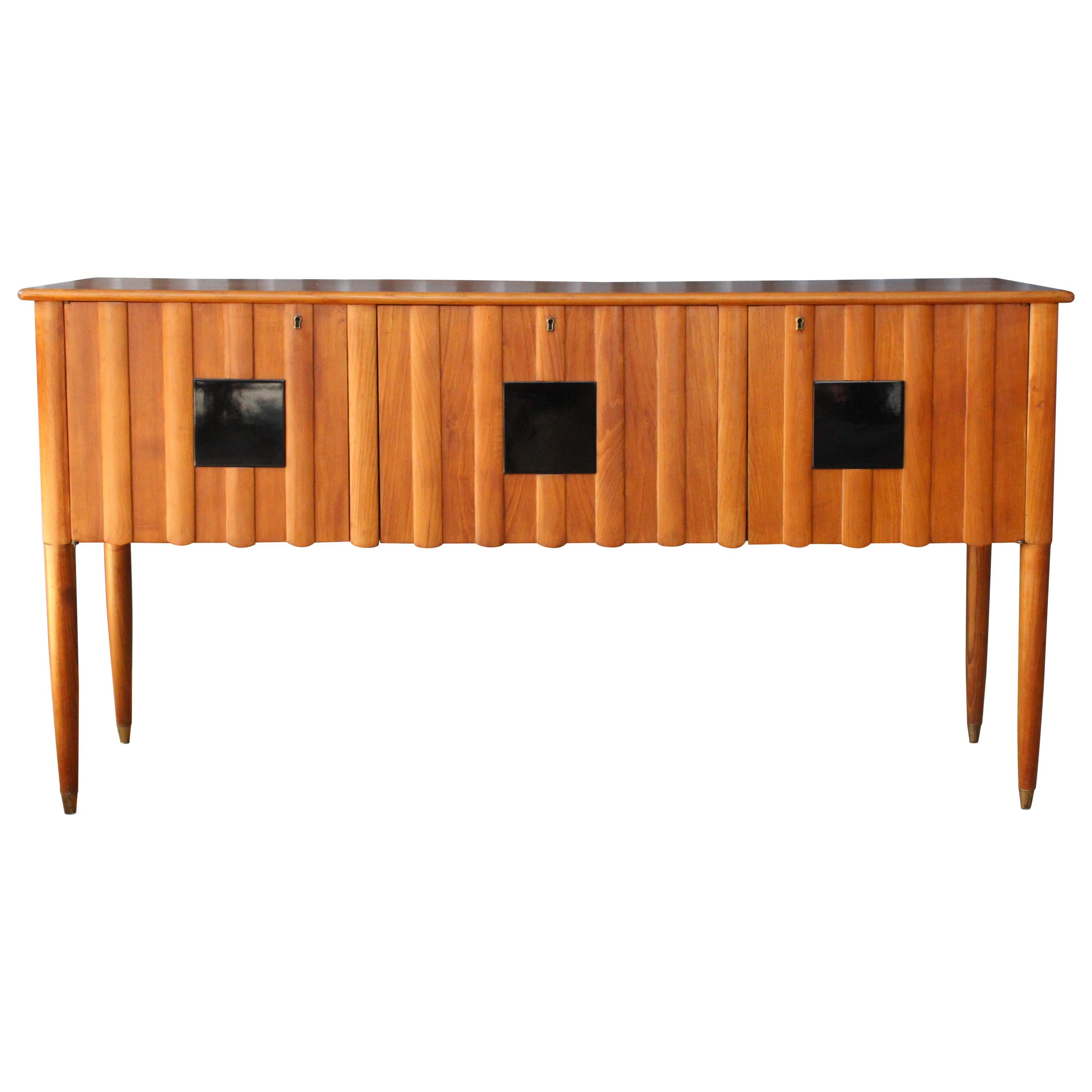 Walnut Credenza with Locking Doors, Italy, 1950s