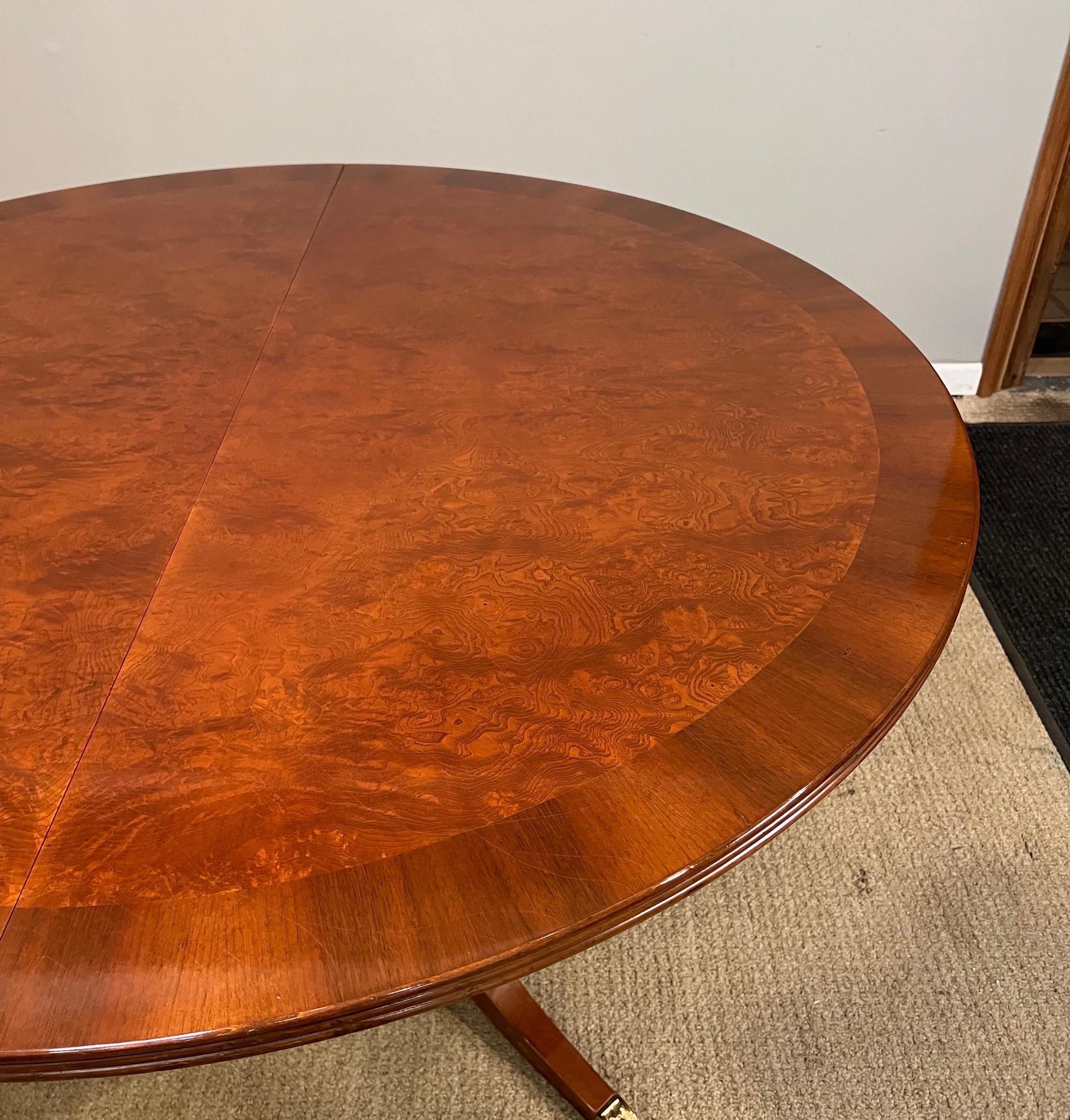 George III Walnut Cross-Banded Extension Dining Table with 1 Leaf For Sale