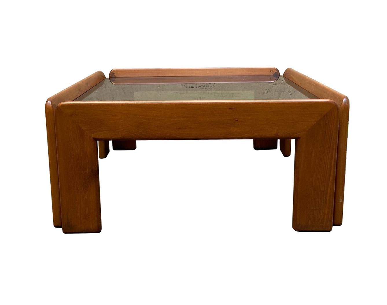 Mid-Century Modern Walnut & Crystal Coffee Table Attributed to Afra & Tobia Scarpa, 1970s For Sale