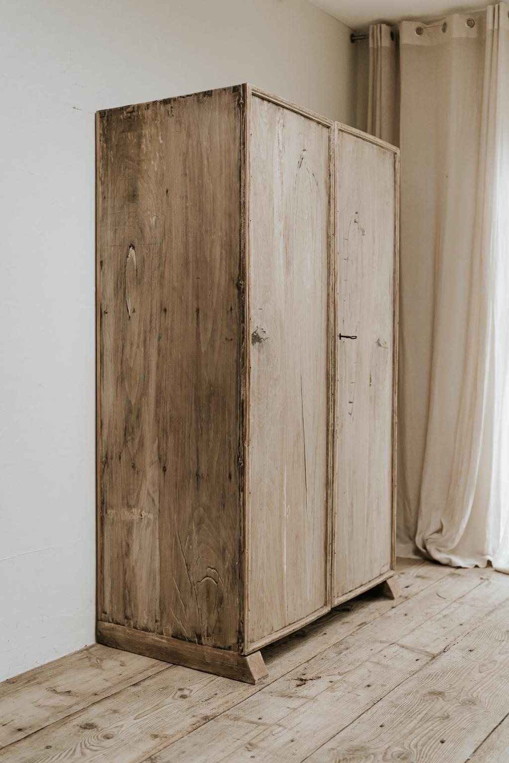 Walnut Cupboard 6