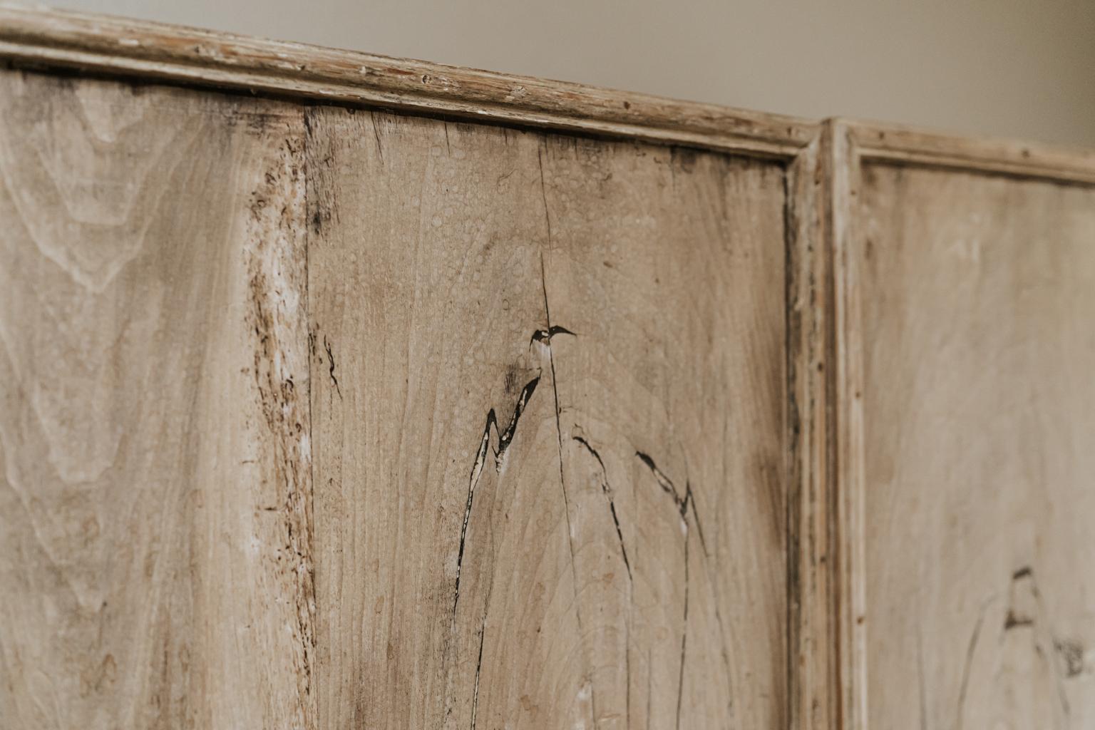 Walnut Cupboard In Good Condition In Brecht, BE