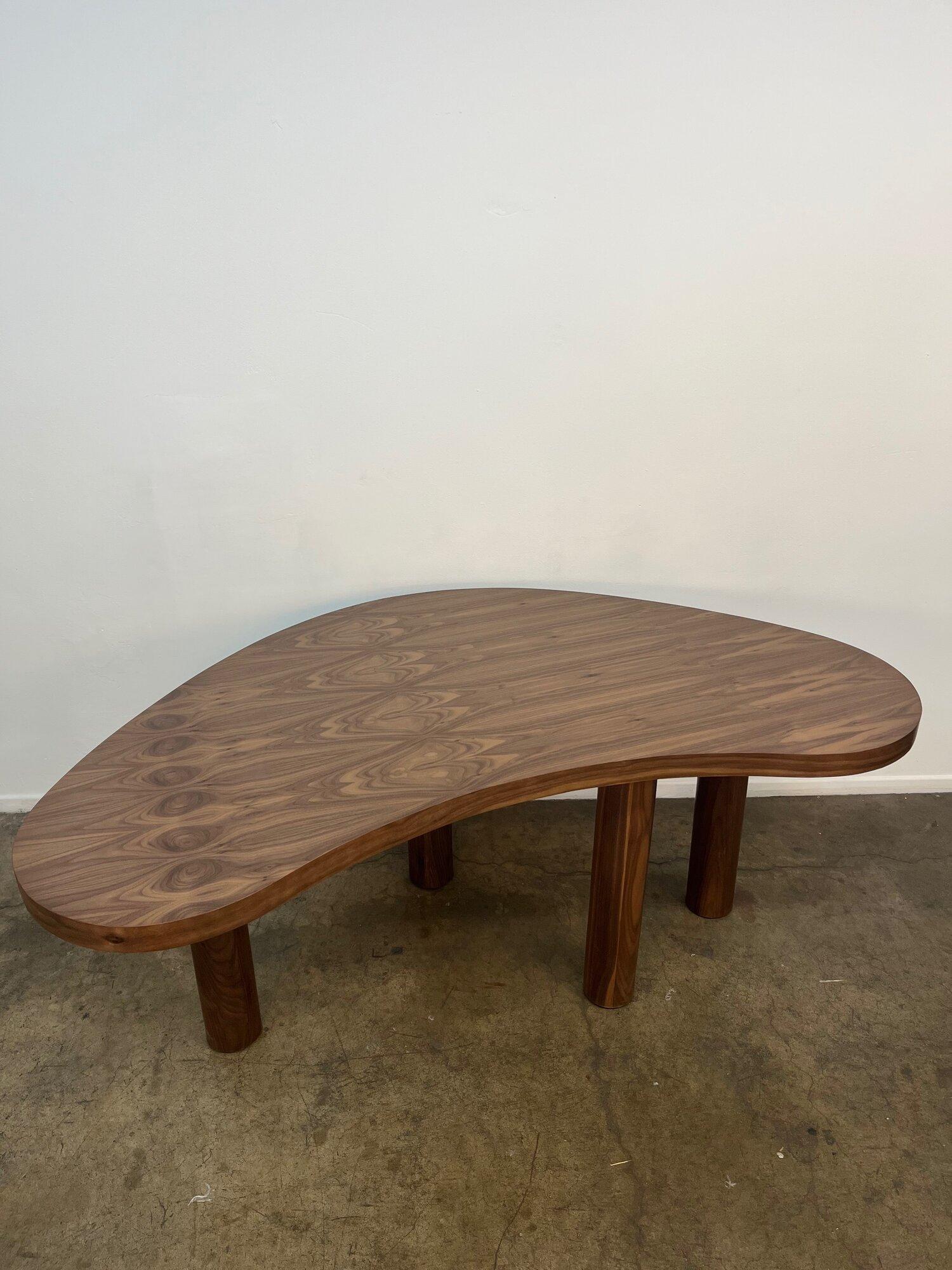 Contemporary Walnut CURVAS desk by Vintage On Point For Sale