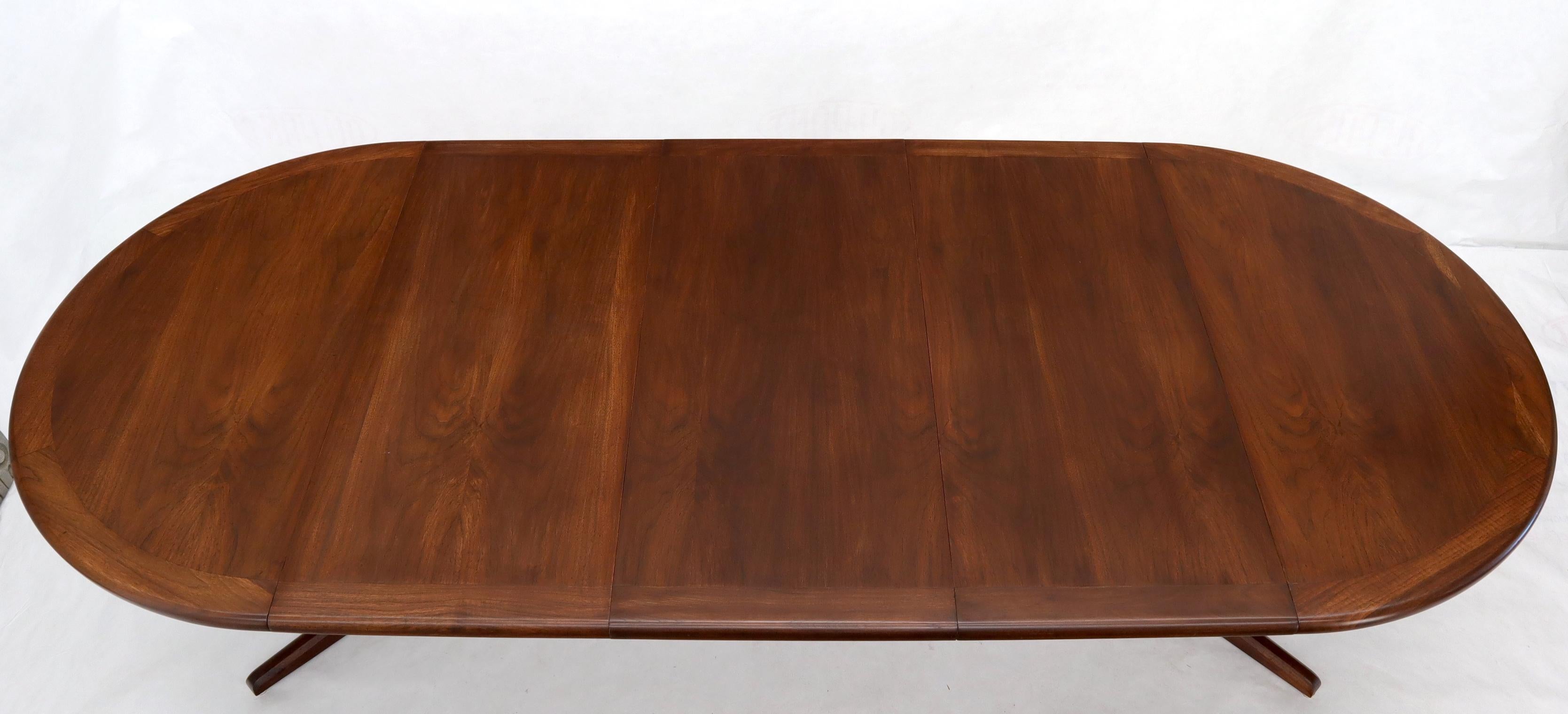 Walnut Danish Mid-Century Modern Round Dining Table, 3 Extension Leaves Boards 3