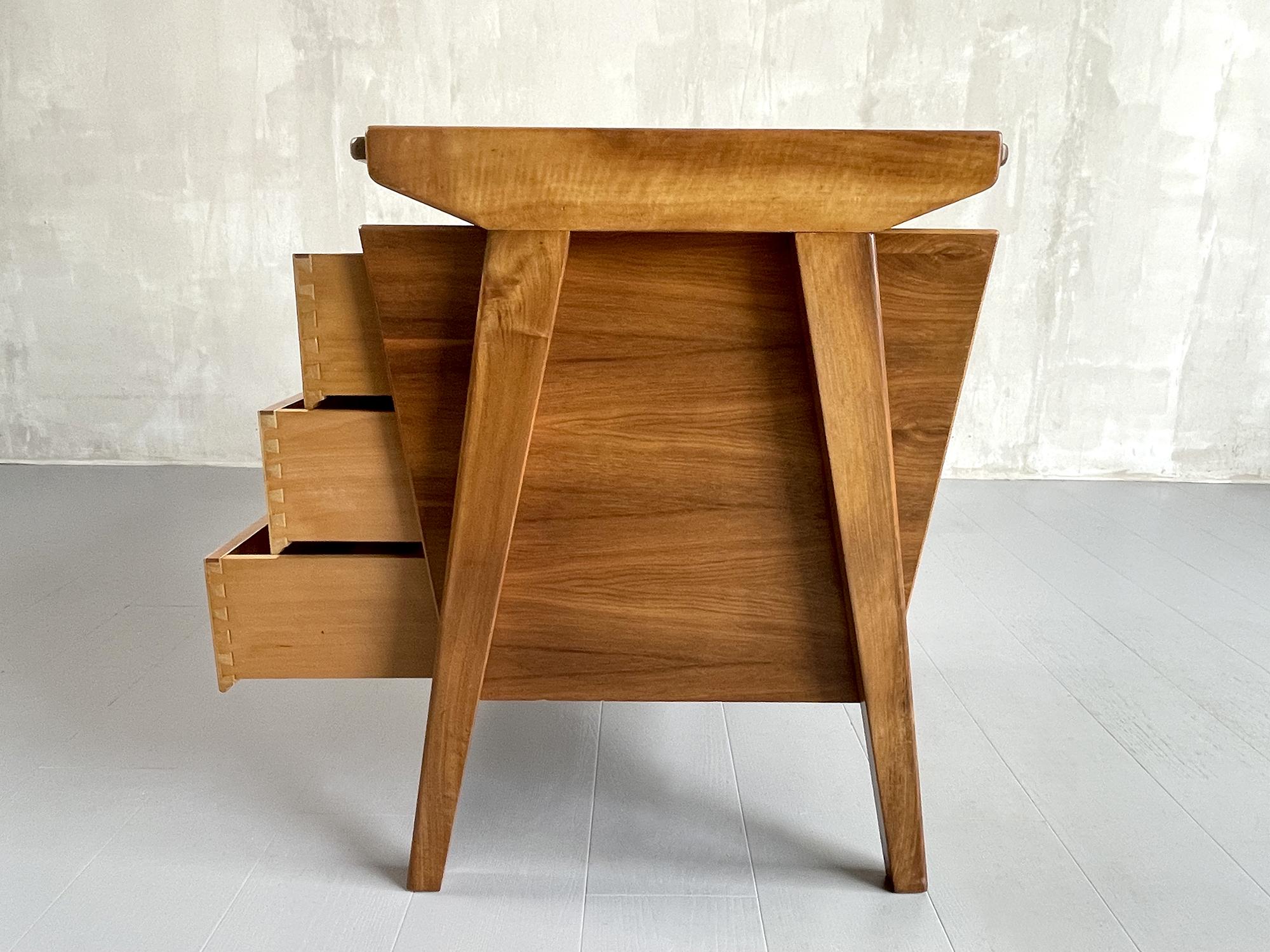 Mid-20th Century Walnut Desk, 1960