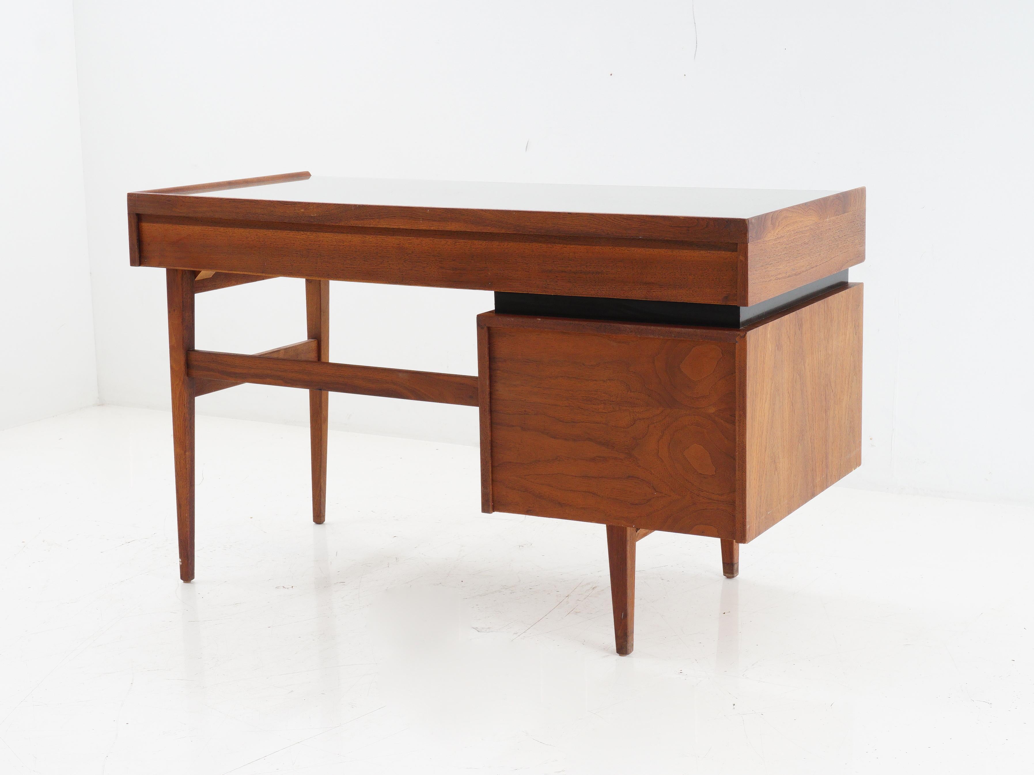 Mid-Century Modern Walnut Desk by Dillingham Furniture, 1960s