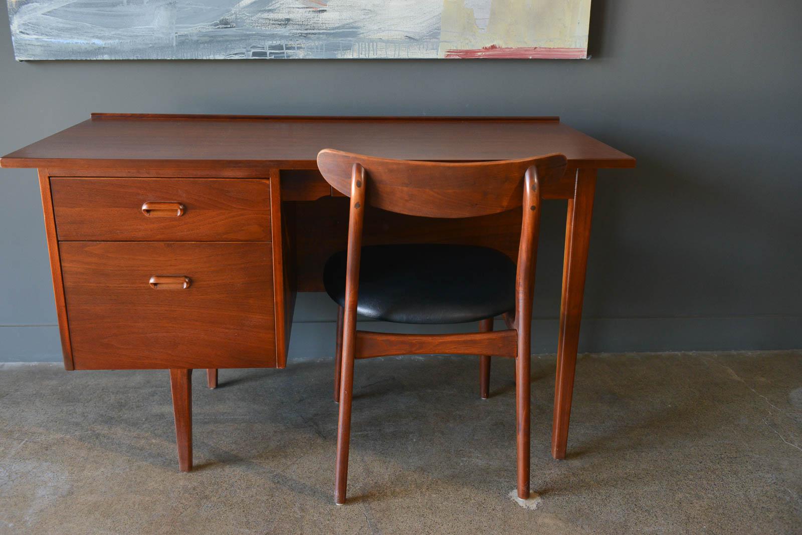 American Walnut Desk by Jack Cartwright for Founders, circa 1960