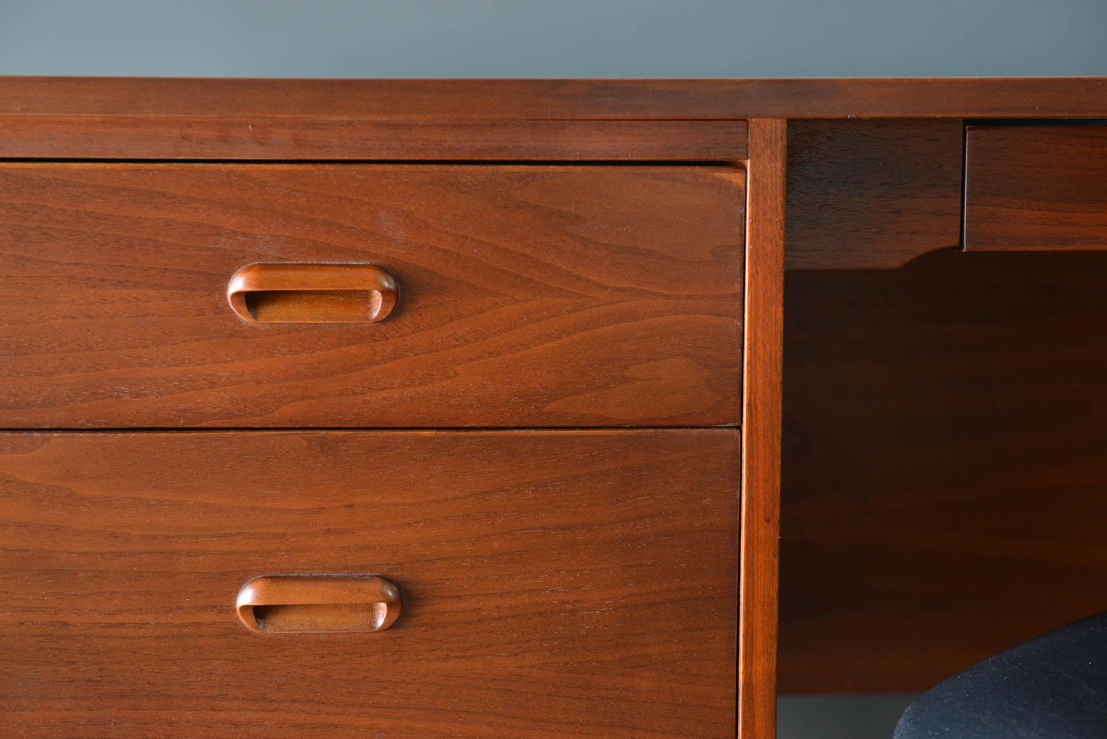 Walnut Desk by Jack Cartwright for Founders, circa 1960 2