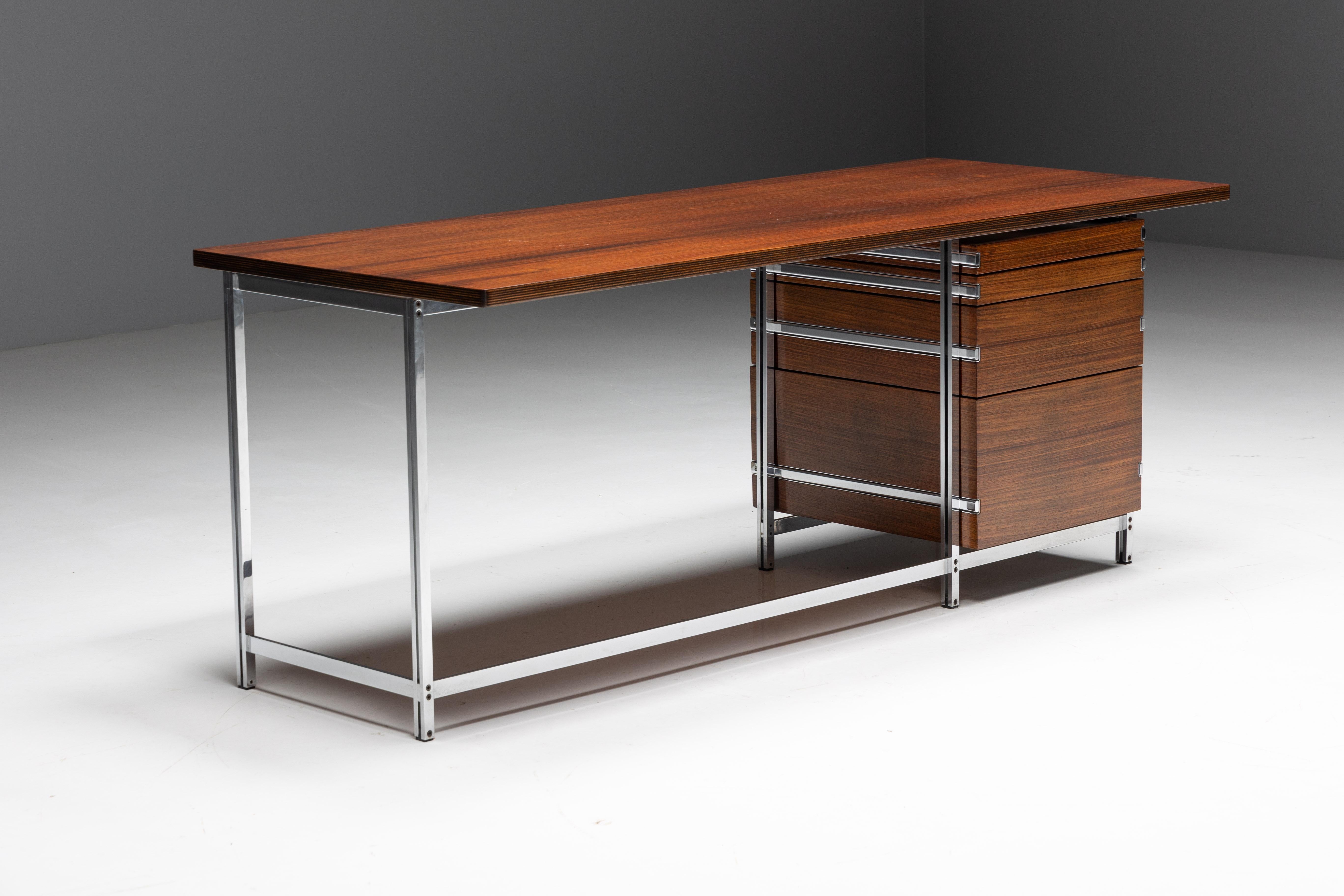 Executive Desk by Jules Wabbes for Mobilier Universel, Belgium, 1950s For Sale 3