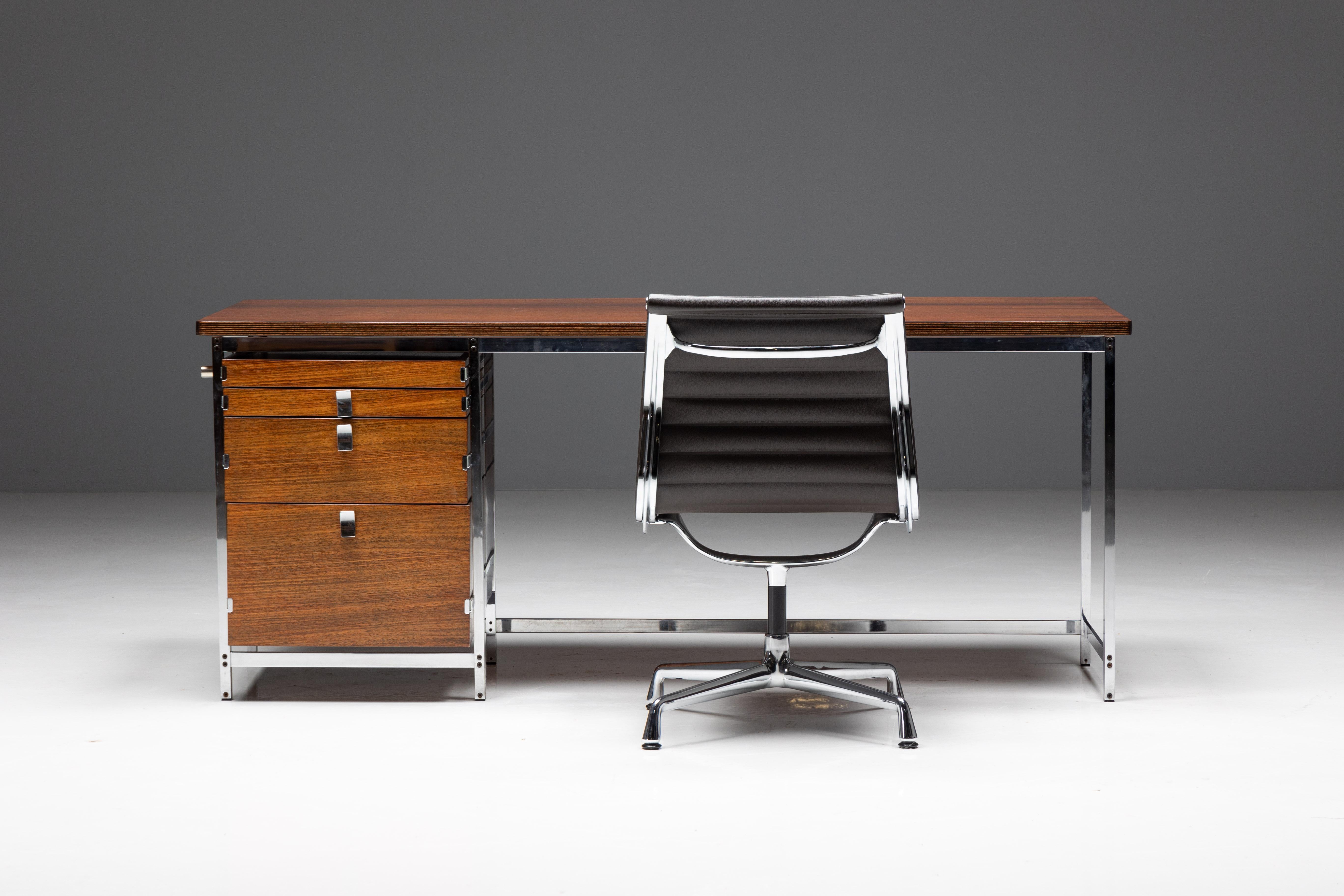 Mid-20th Century Executive Desk by Jules Wabbes for Mobilier Universel, Belgium, 1950s For Sale