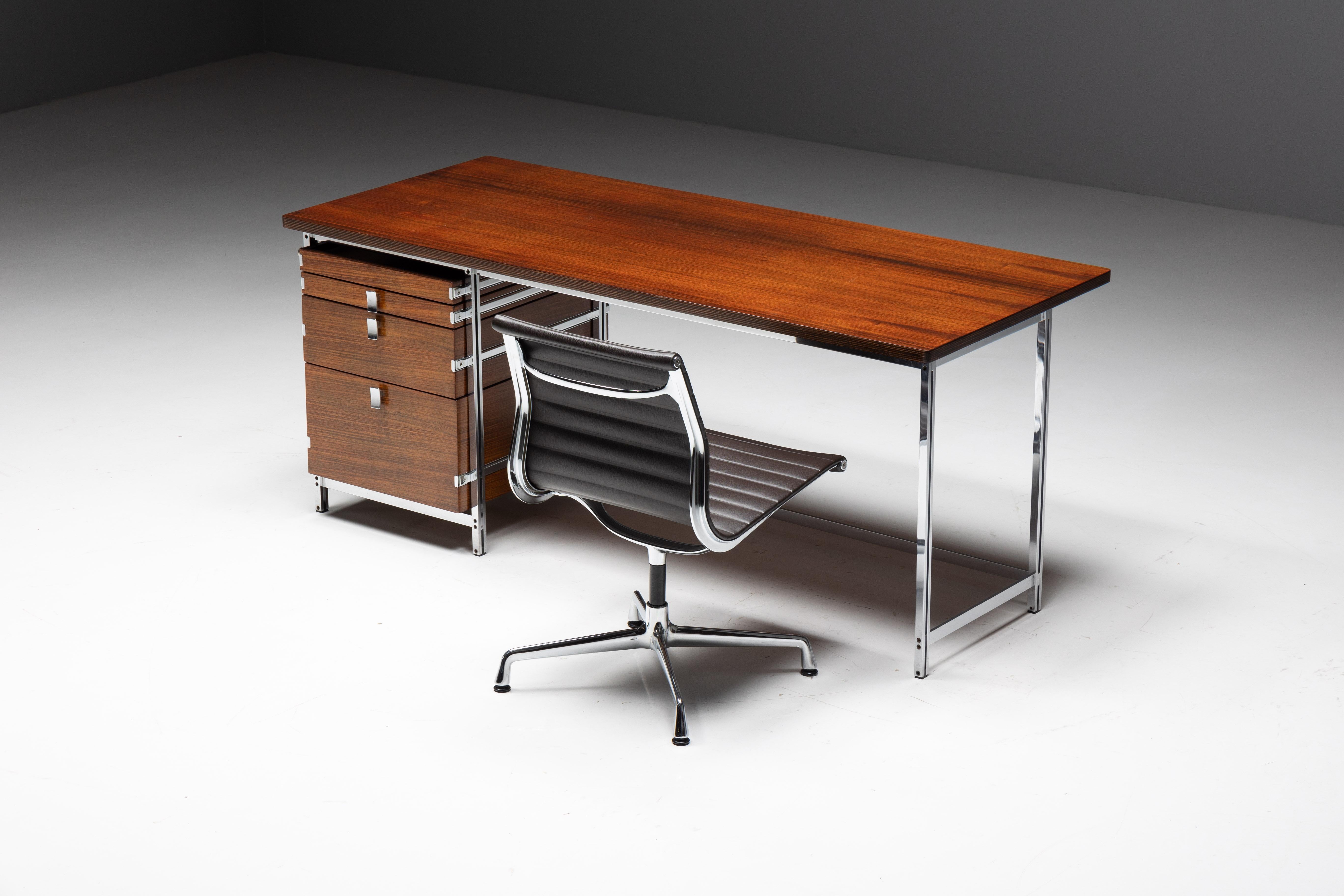 Steel Executive Desk by Jules Wabbes for Mobilier Universel, Belgium, 1950s For Sale