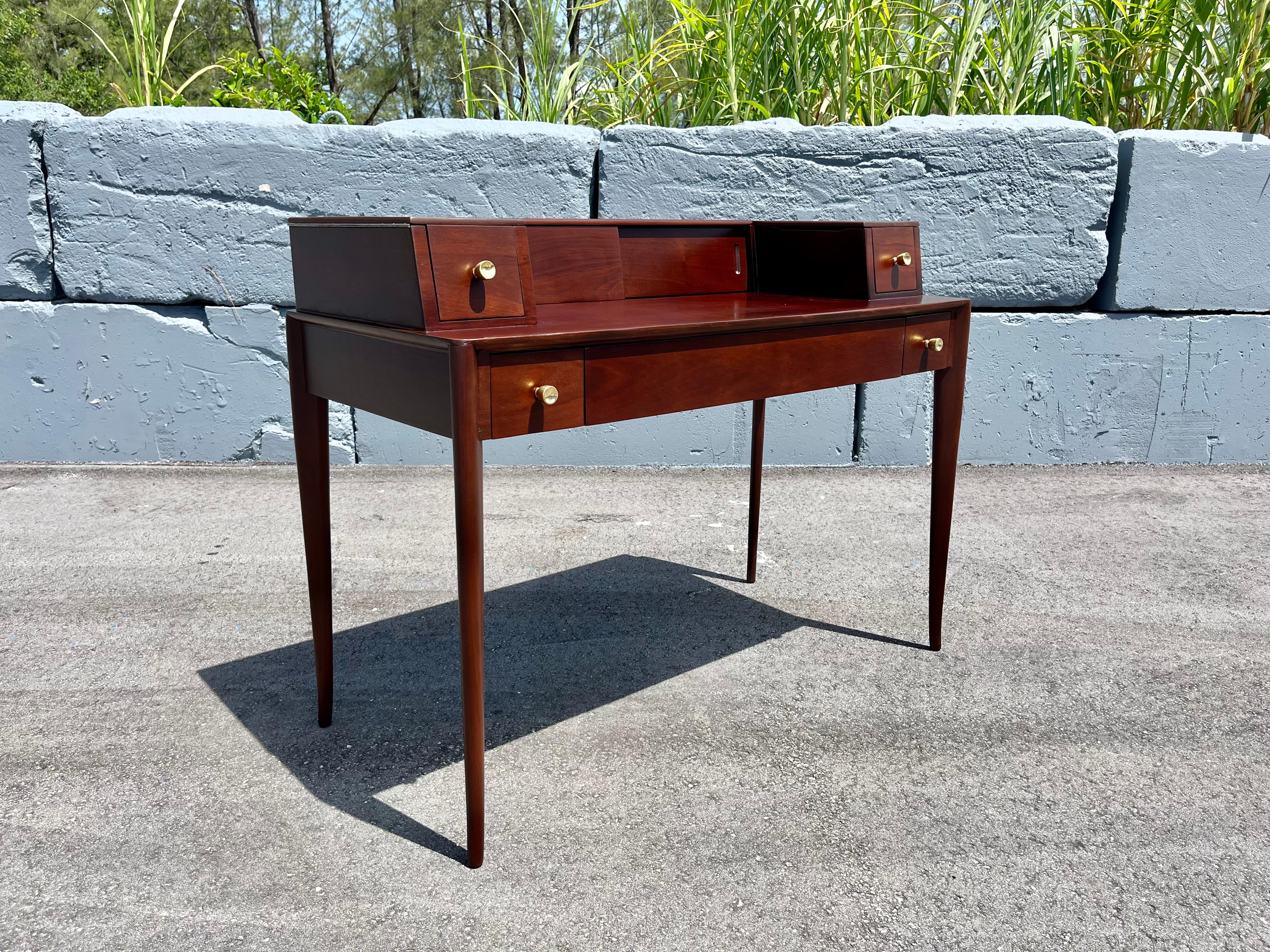 Walnut Desk by T.H.Robsjohn-Gibbings for Widdicomb For Sale 13