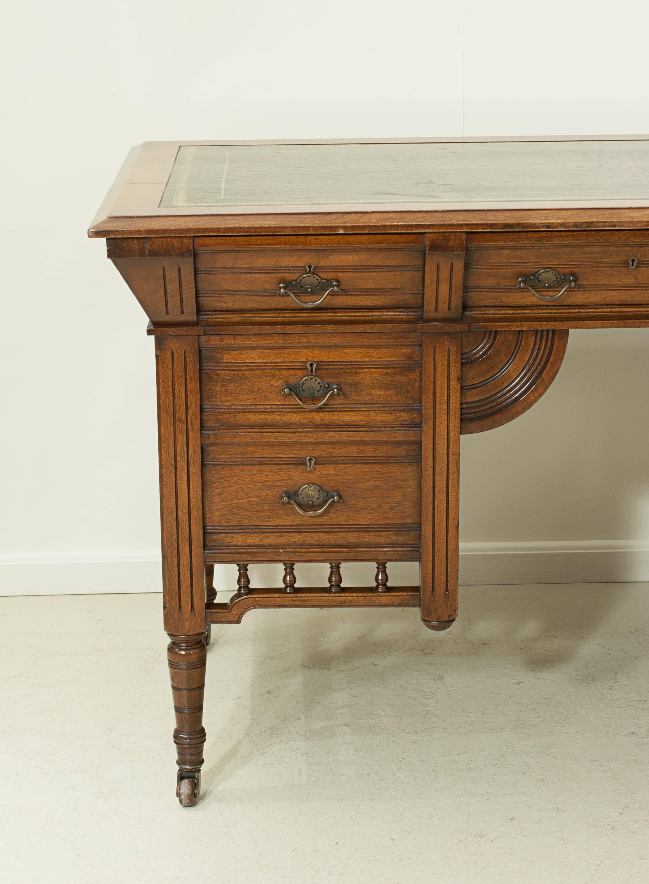 Antique, Small Ladies Walnut Partners Desk by Lovell & COX In Excellent Condition In Oxfordshire, GB