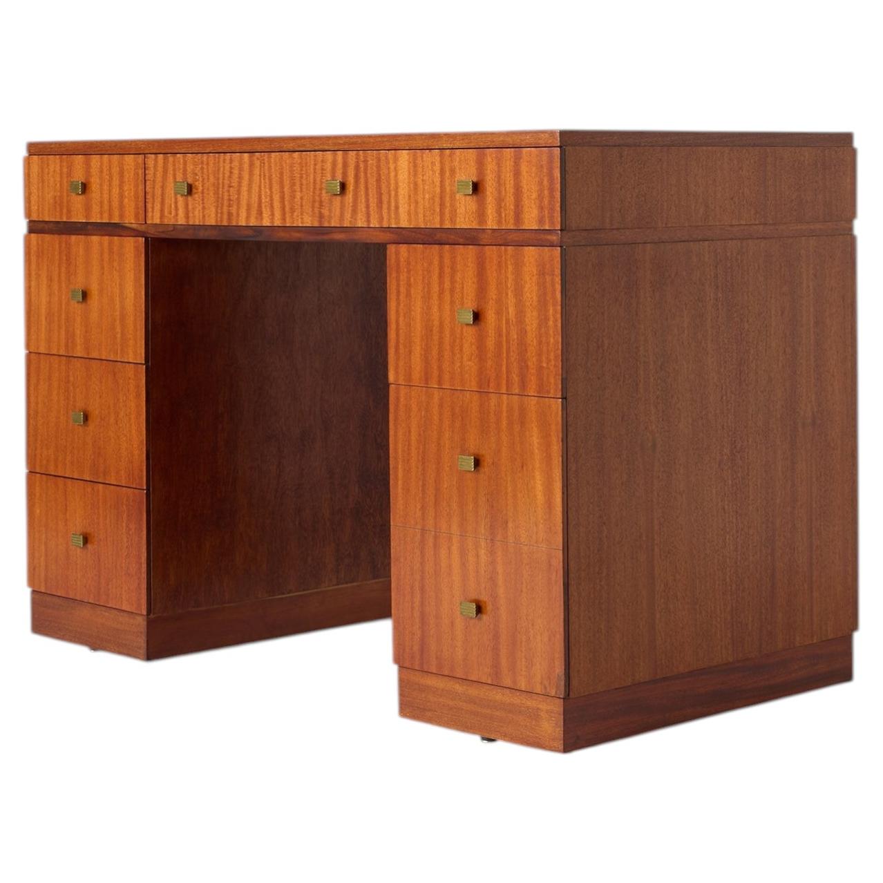 Walnut Desk with Leather Inset by Dunbar, Modern Design, USA, c1950s