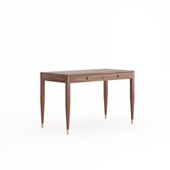 Schreibtisch aus Nussbaumholz mit zwei Schubladen aus massivem Nussbaumholz im modernen Stil der Mitte des Jahrhunderts