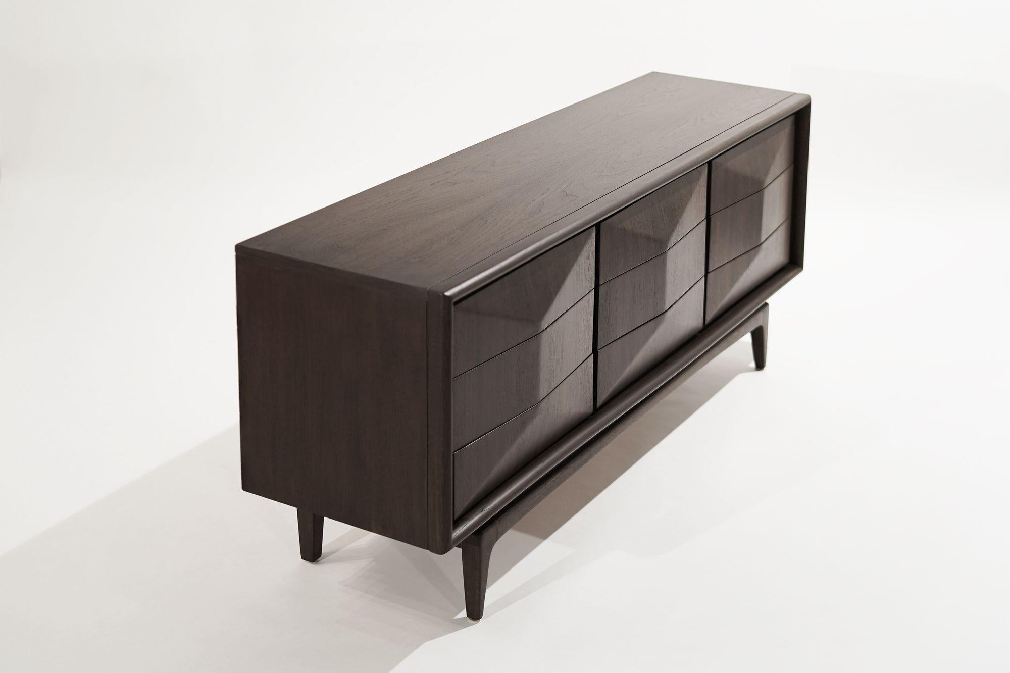Walnut Diamond Front Dresser, 1950s In Excellent Condition In Westport, CT