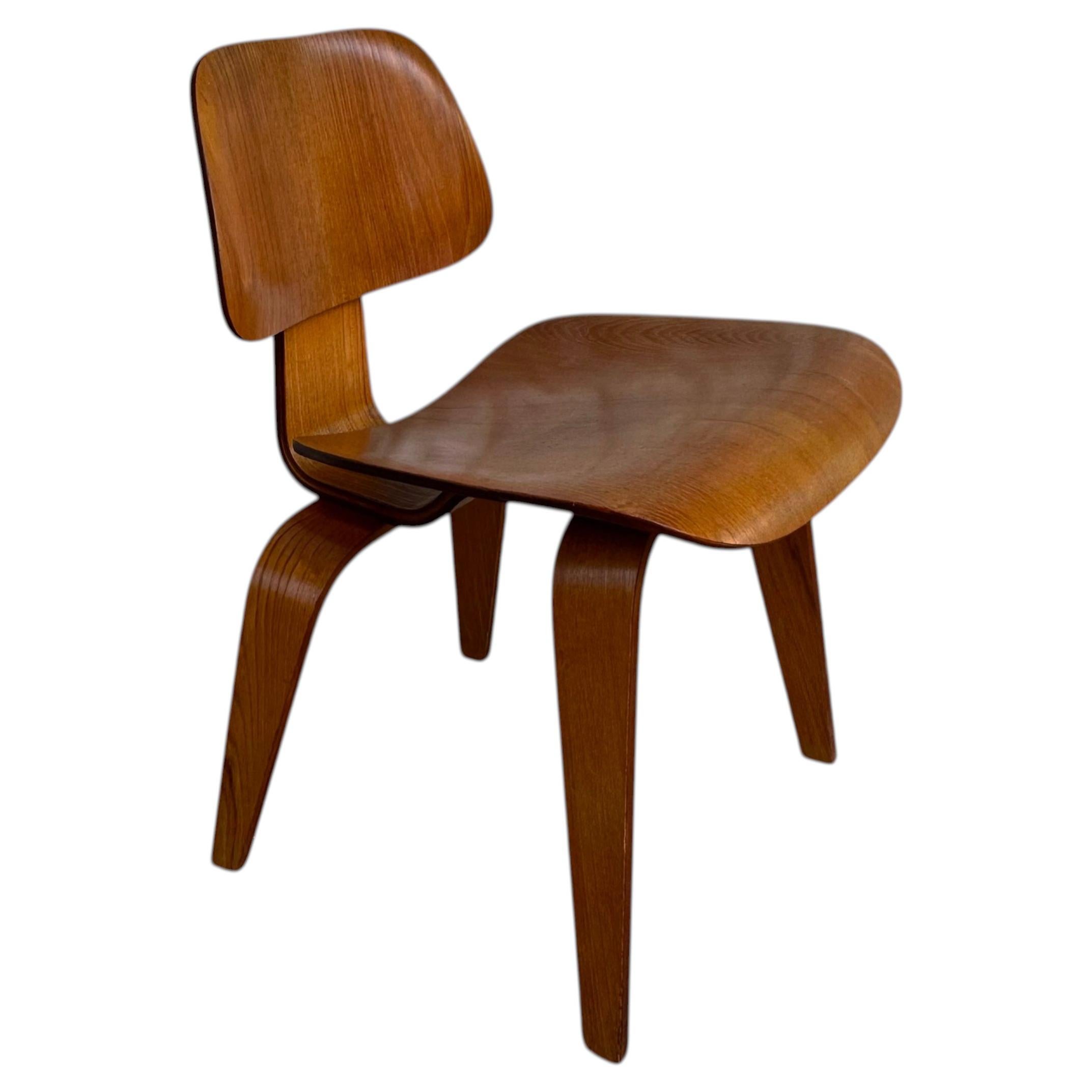 Charles and Ray Eames DCW | 1stDibs