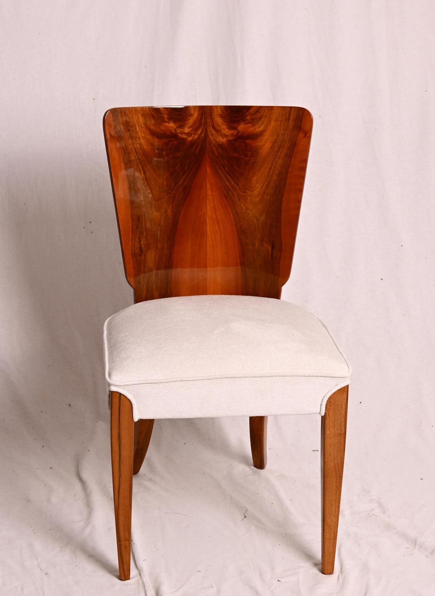 Sillas de comedor de nogal de Jindrich Halabala en Nuevo estado para la venta en Vienna, AT