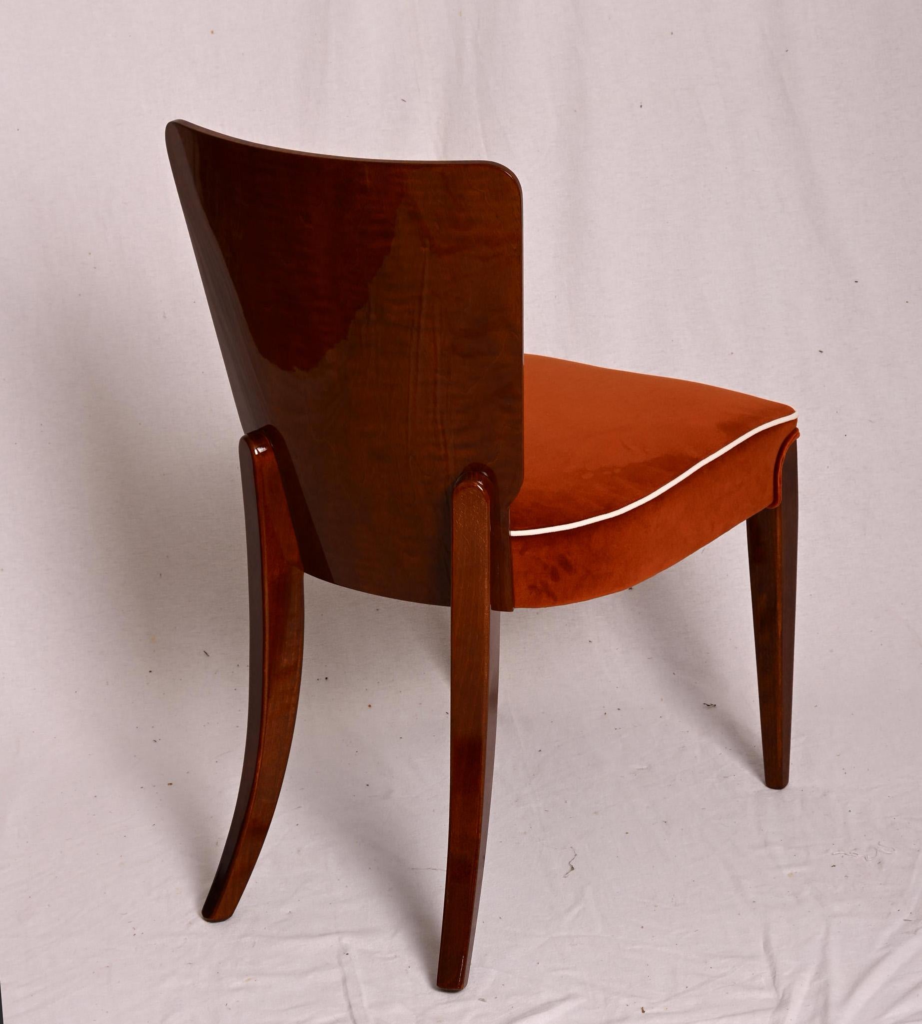 Sillas de comedor de nogal de Jindrich Halabala en venta 1
