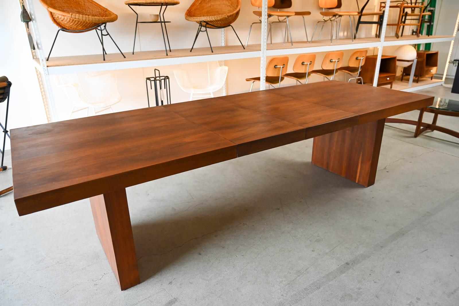 Mid-Century Modern Walnut Dining Table by Merton Gershun for Dillingham Esprit Collection, ca. 1970