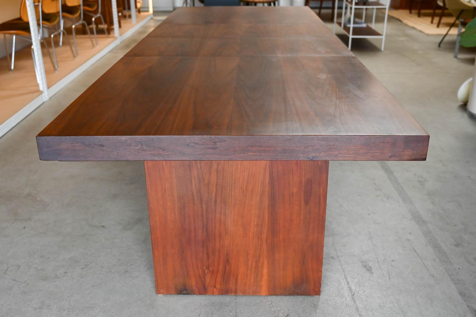Walnut Dining Table by Merton Gershun for Dillingham Esprit Collection, ca. 1970 1