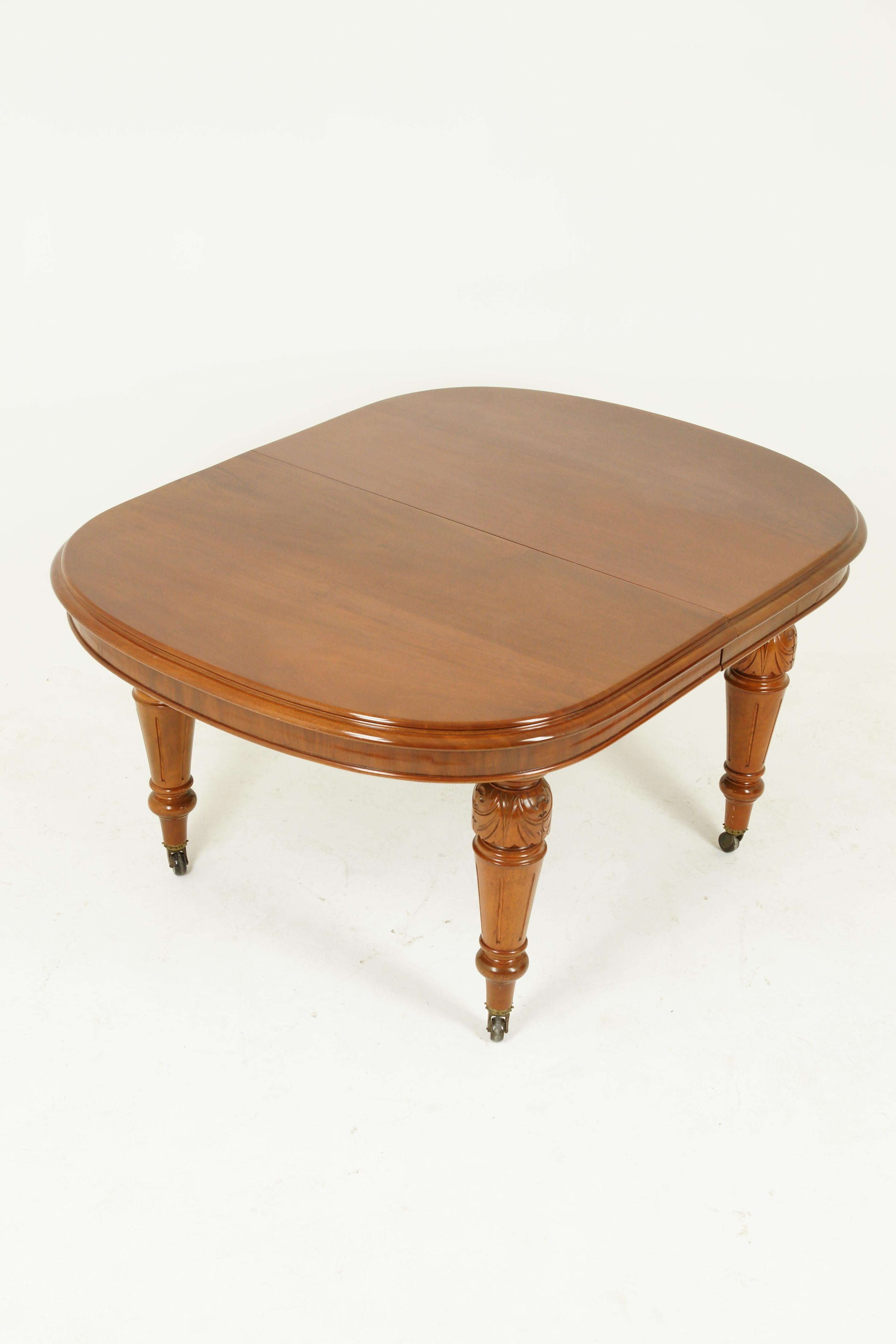 Late 19th Century Walnut Dining Table, Extendable Table, Victorian, Scotland 1880