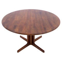Retro Walnut dining table from Schou Andersen, Denmark, 1960s. Restored. 