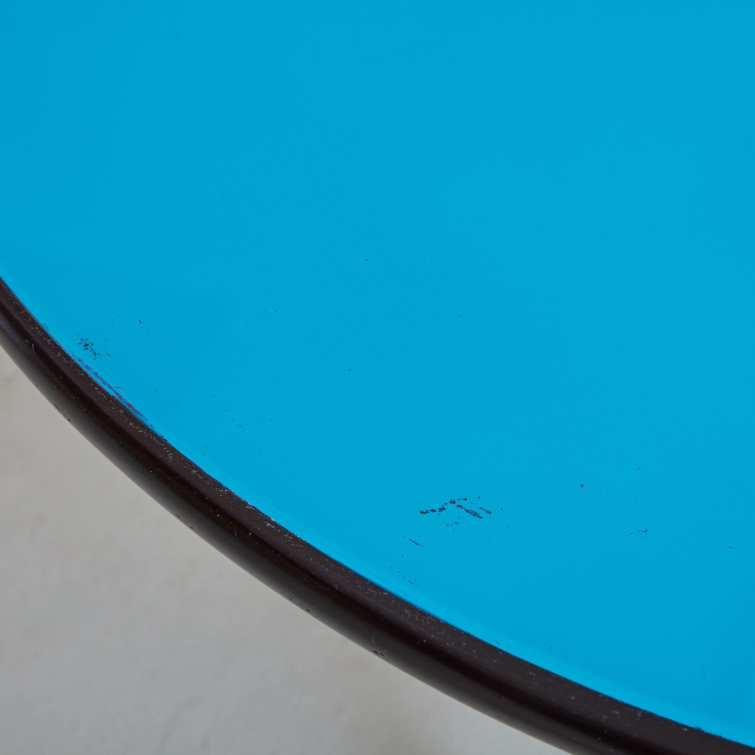 Mid-Century Modern Walnut Dining Table with Blue Back Painted Glass Top, Italy 1960s For Sale
