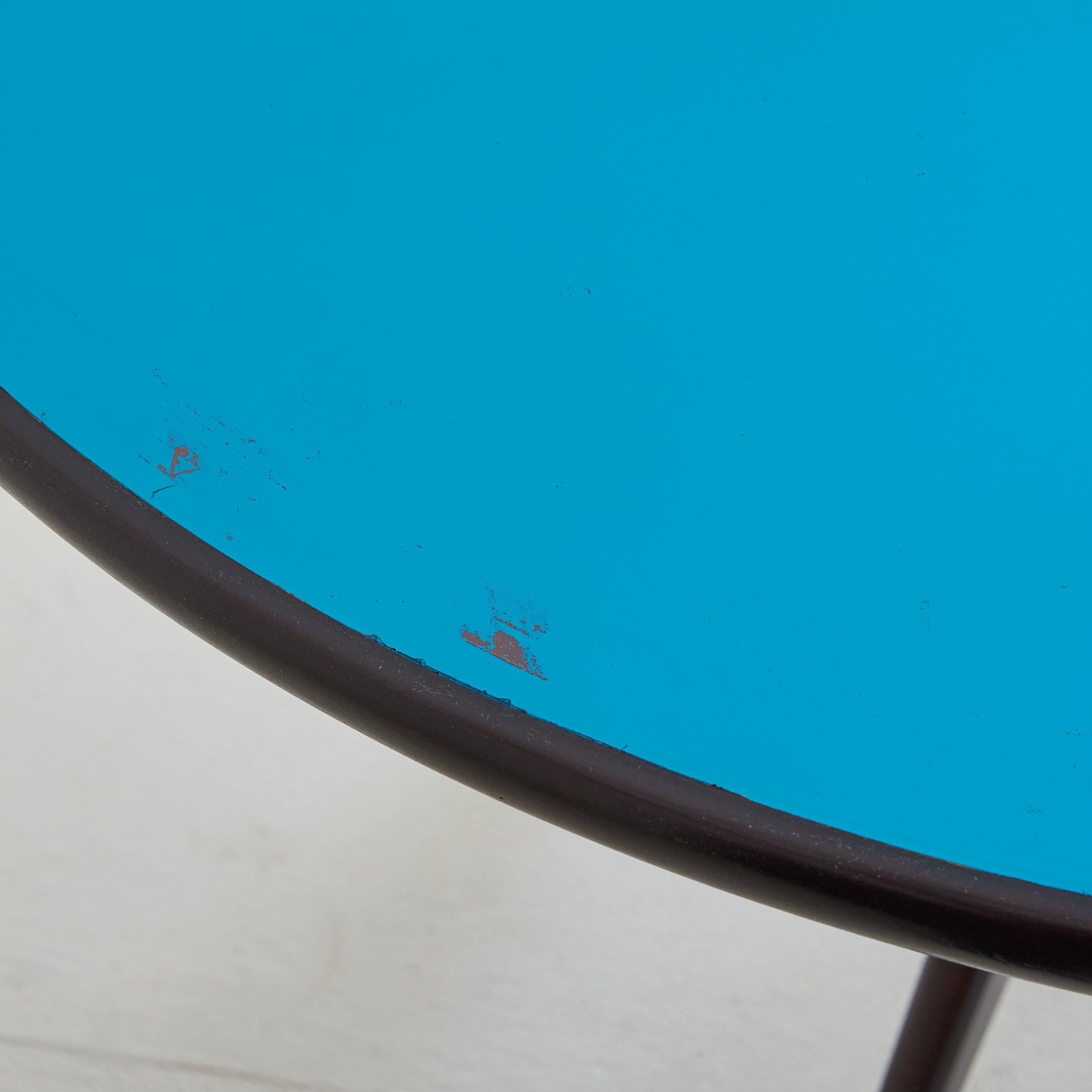 Walnut Dining Table with Blue Back Painted Glass Top, Italy 1960s In Good Condition For Sale In Chicago, IL