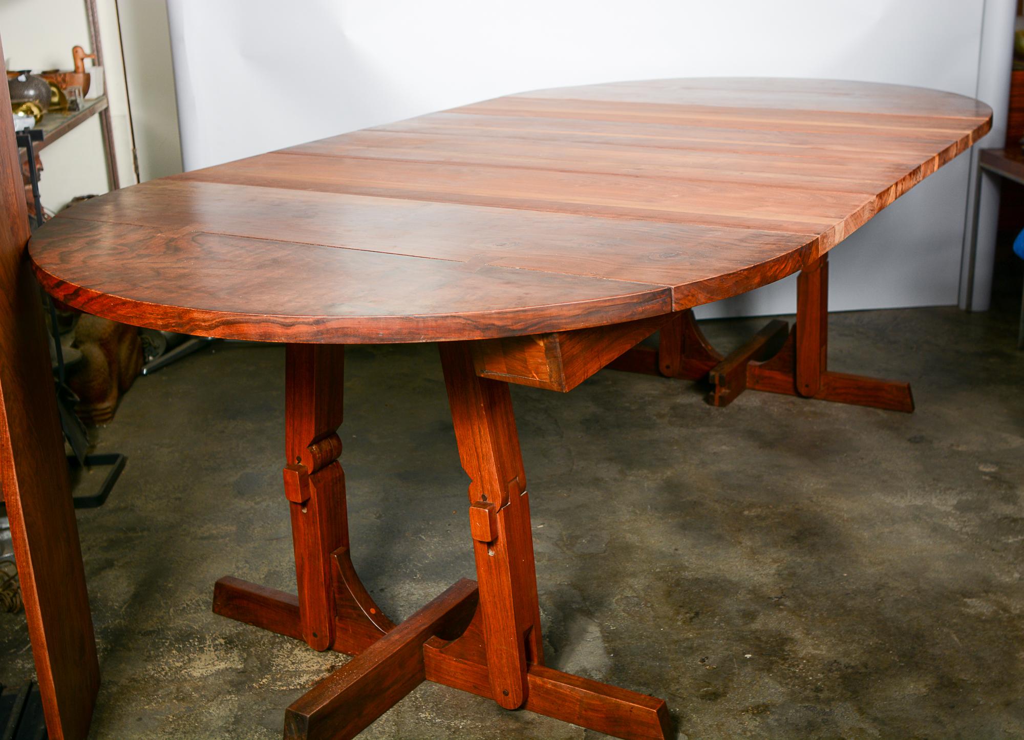 Walnut Dining Table with Four Leaves by Designer and Craftsman Morris Sheppard For Sale 4