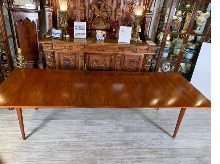 Walnut Dining Table with Two Stored Leaves by Nelson for Herman Miller For Sale at 1stDibs