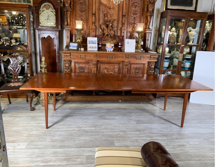 Walnut Dining Table with Two Stored Leaves by Nelson for Herman Miller For Sale at 1stDibs