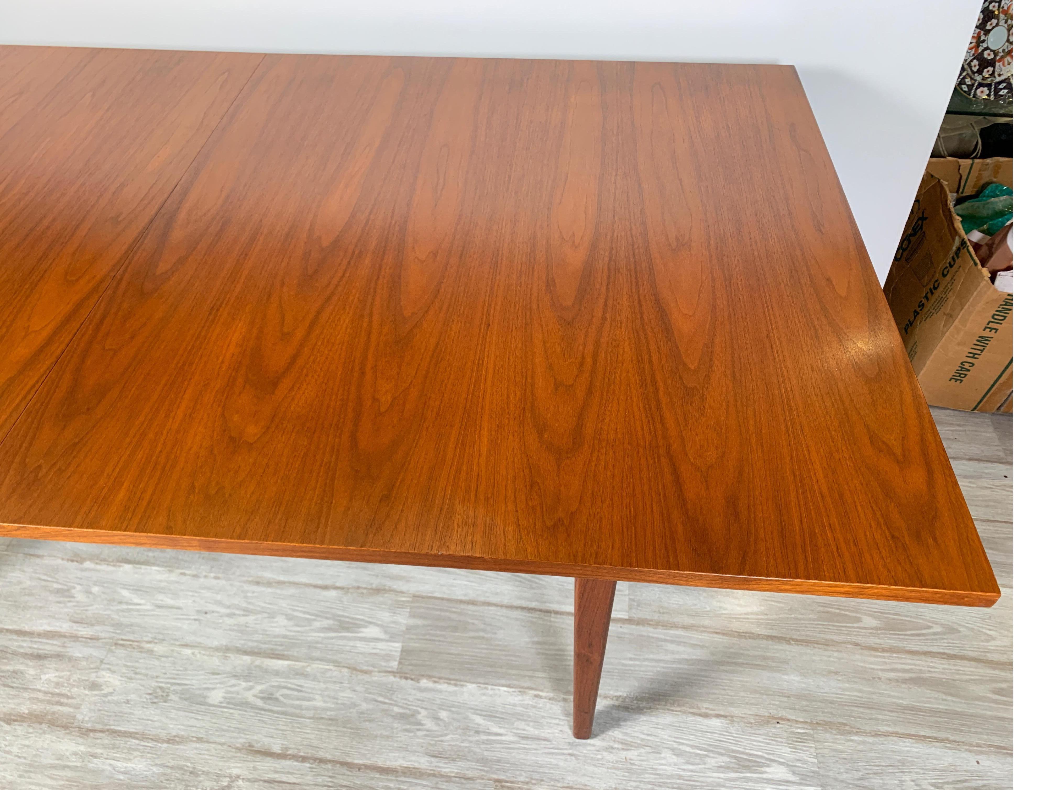 Mid-Century Modern Walnut Dining Table with Two Stored Leaves by George Nelson for Herman Miller