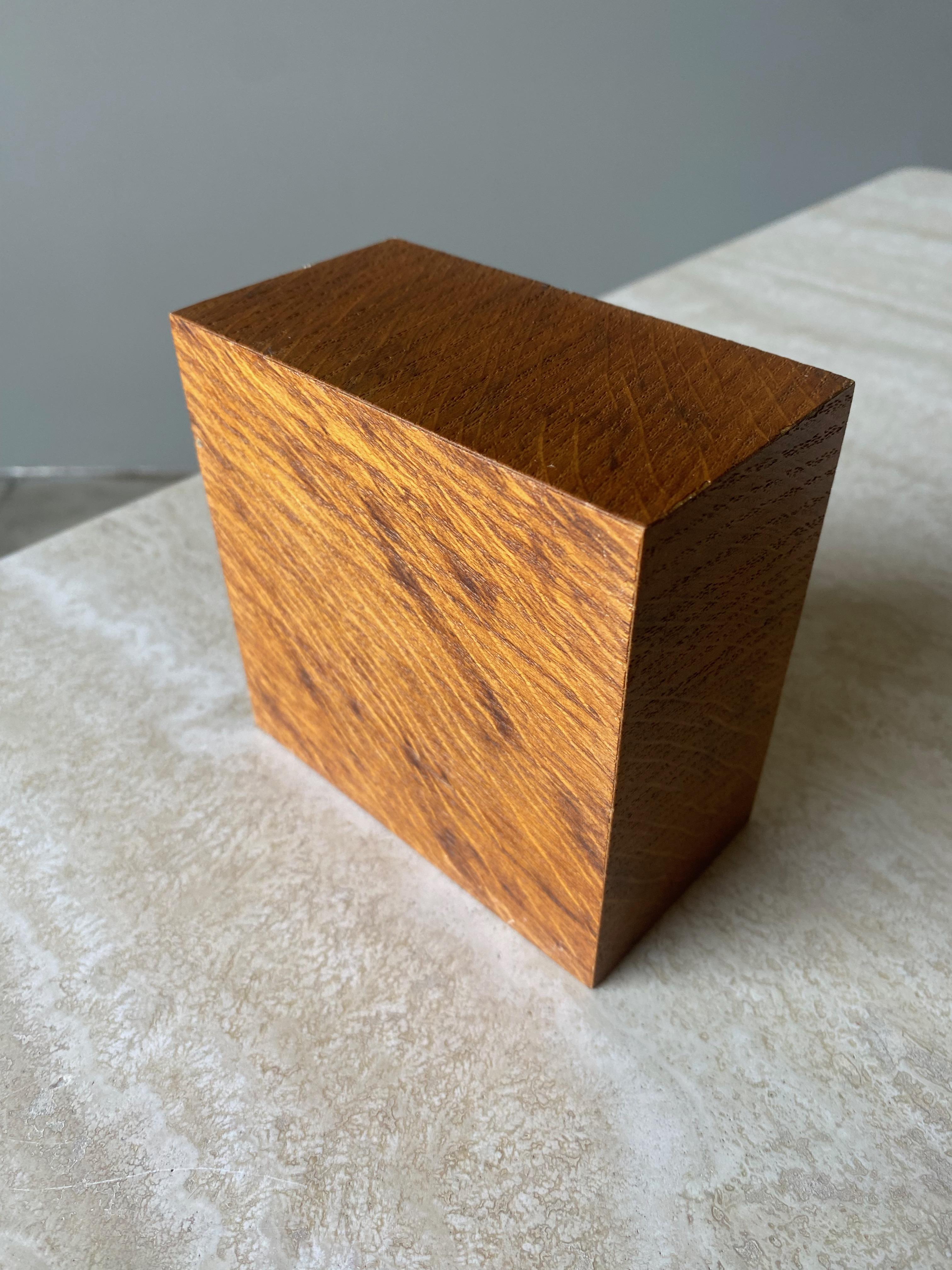 Walnut Display Cube, 1960s For Sale 3