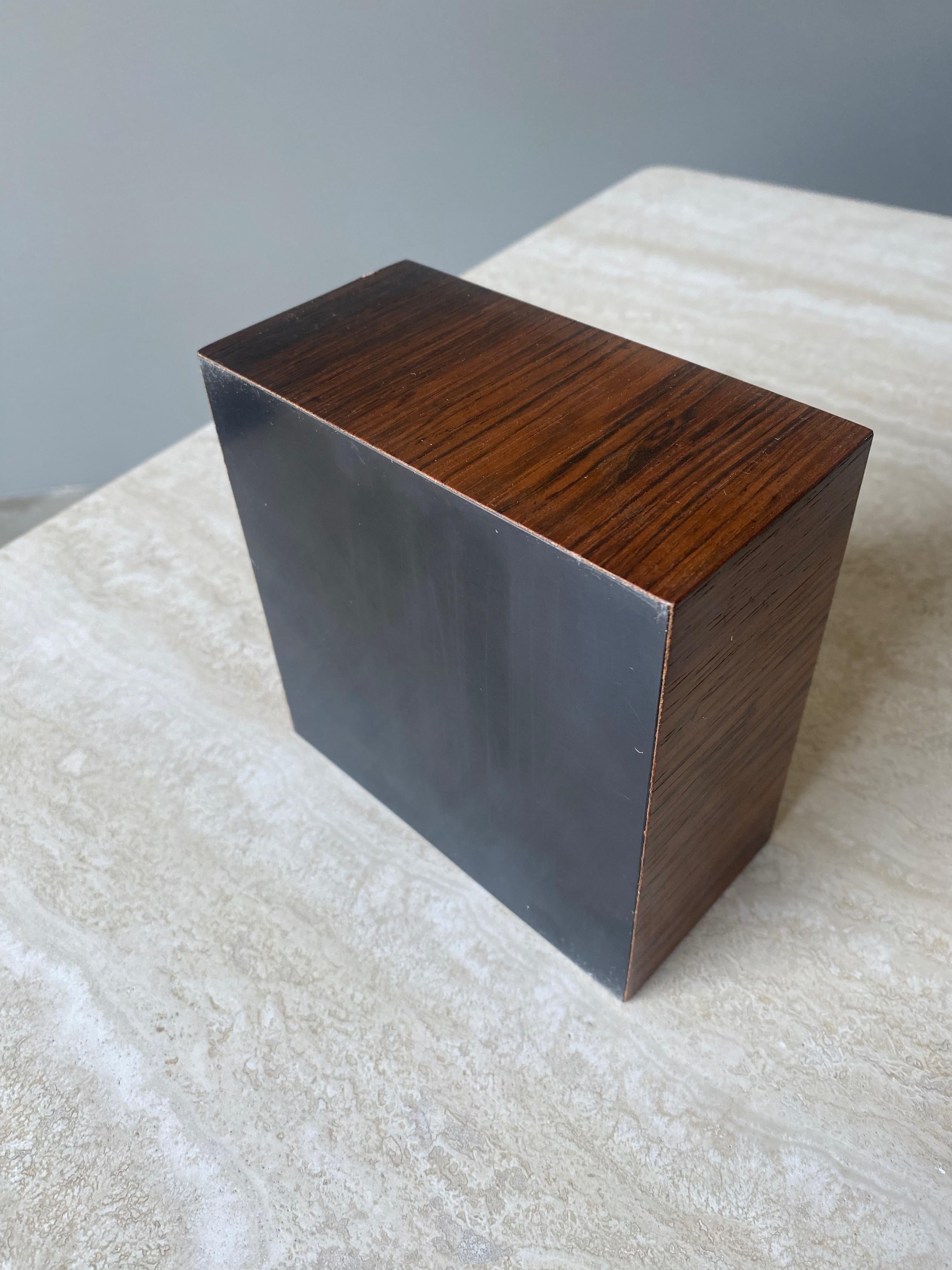 Walnut Display Cube, 1960s For Sale 4