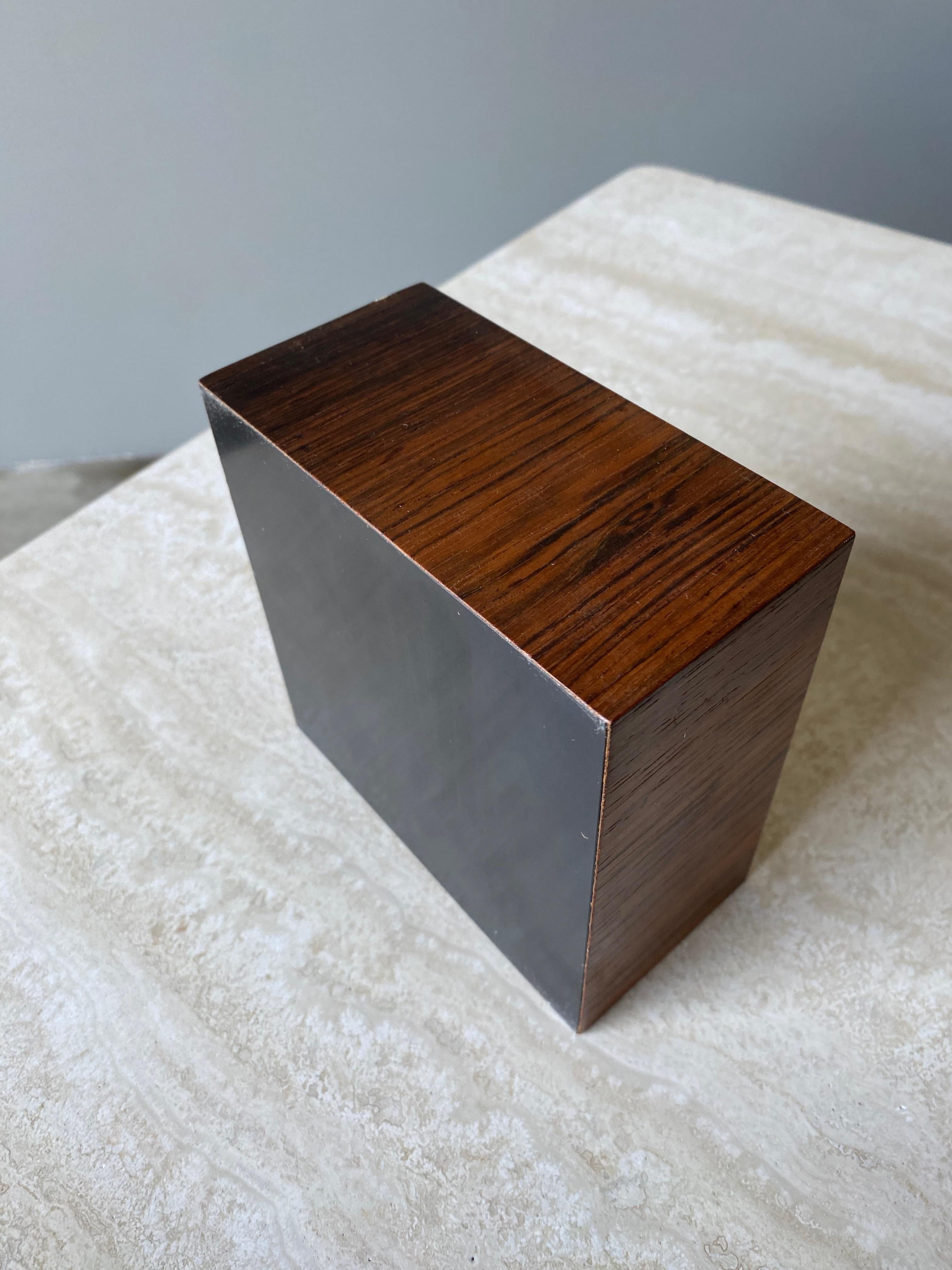 Walnut Display Cube, 1960s For Sale 7