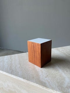 Expositor de nogal, años 60