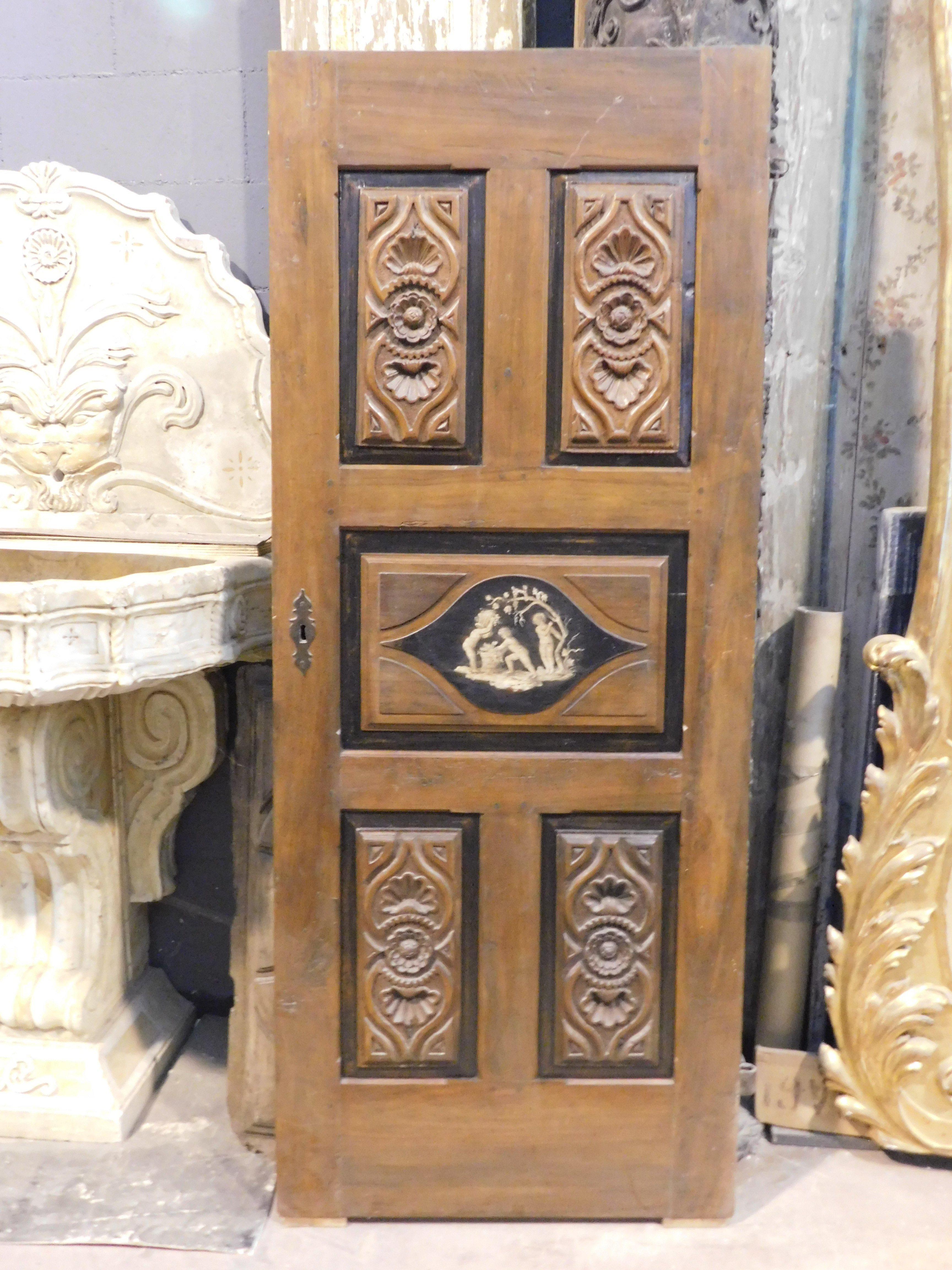 Puerta de nogal, para interiores, lacada y tallada, Italia Tallado a mano en venta