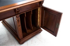 Walnut, double-sided desk, late 19th century. After renovation.