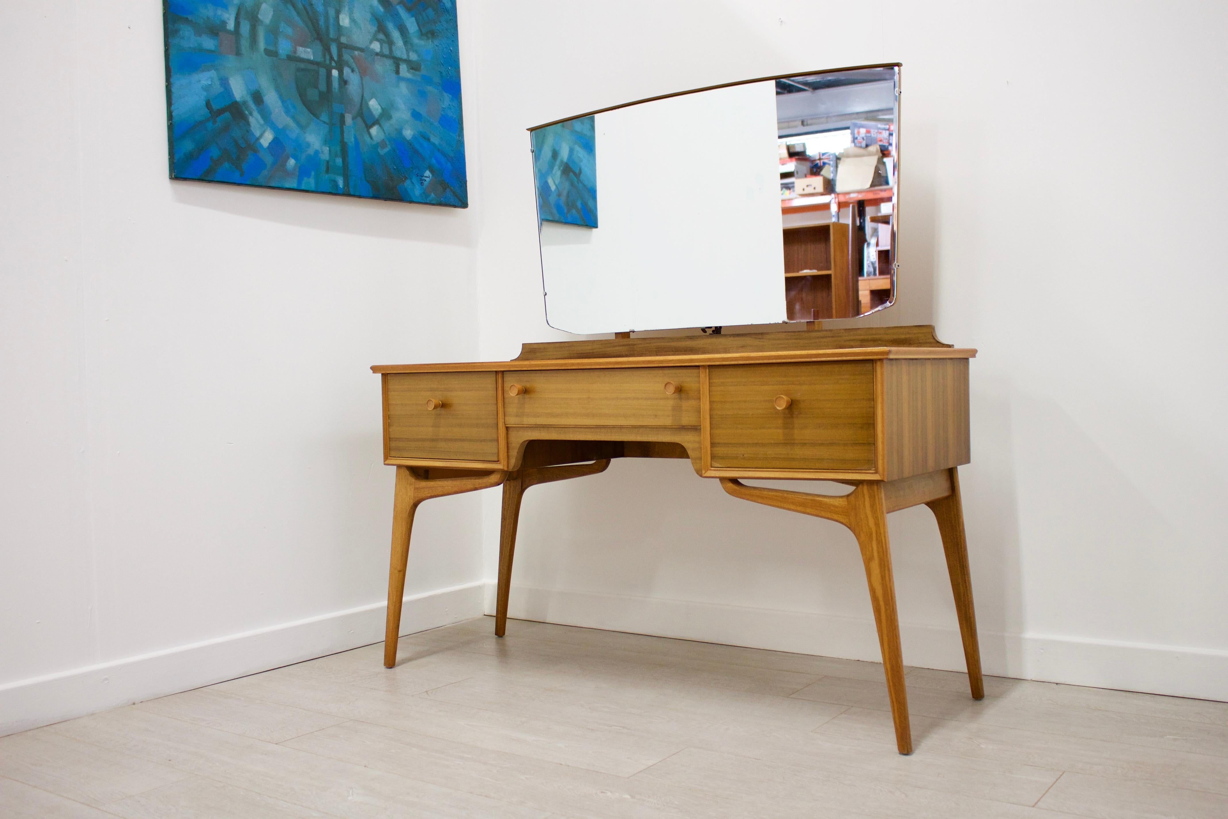 Mid-Century Modern Walnut Dressing Table by Alfred Cox for Heal's, 1950s