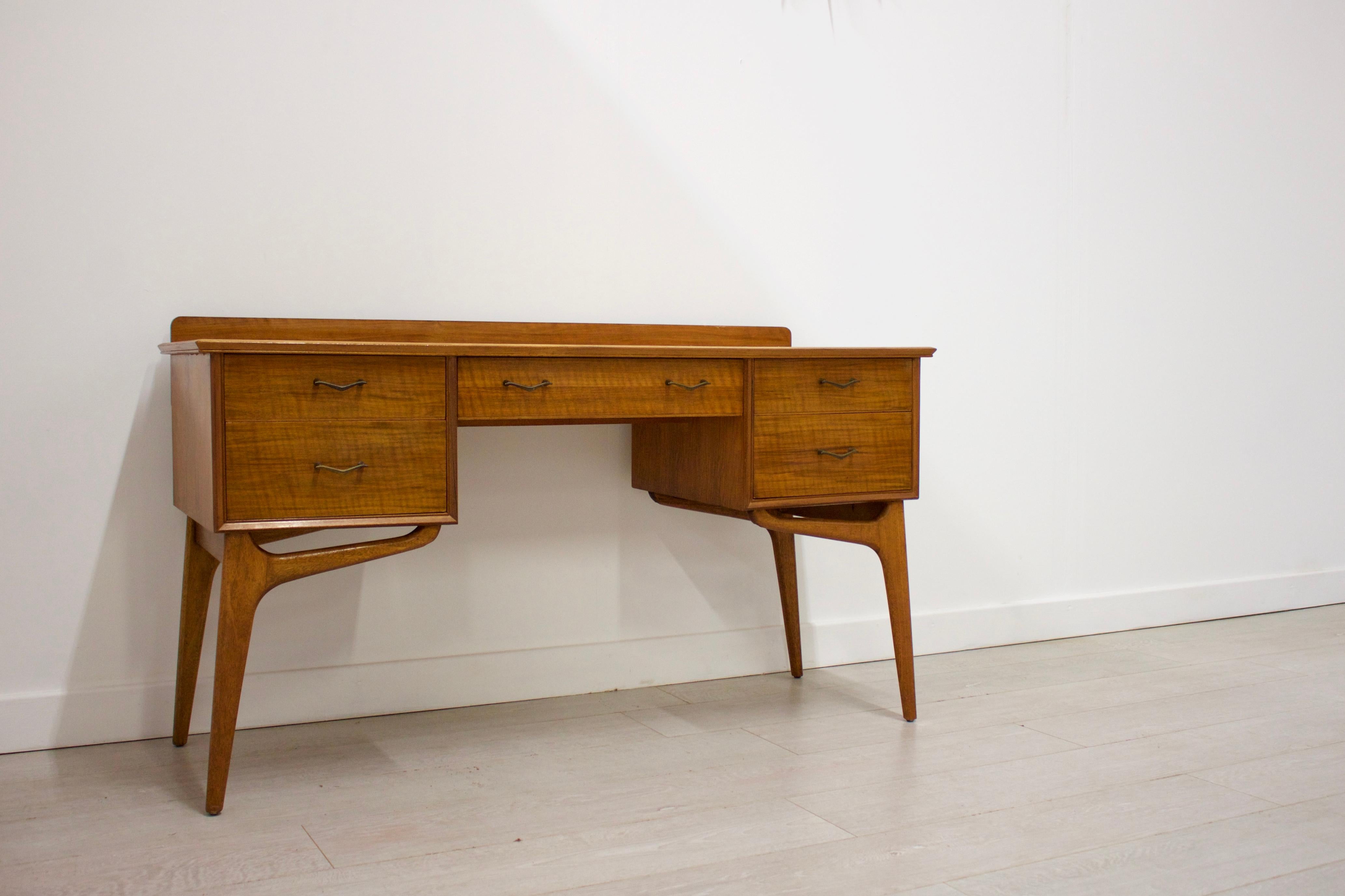 Veneer Walnut Dressing Table by Alfred Cox for Heal's, 1950s