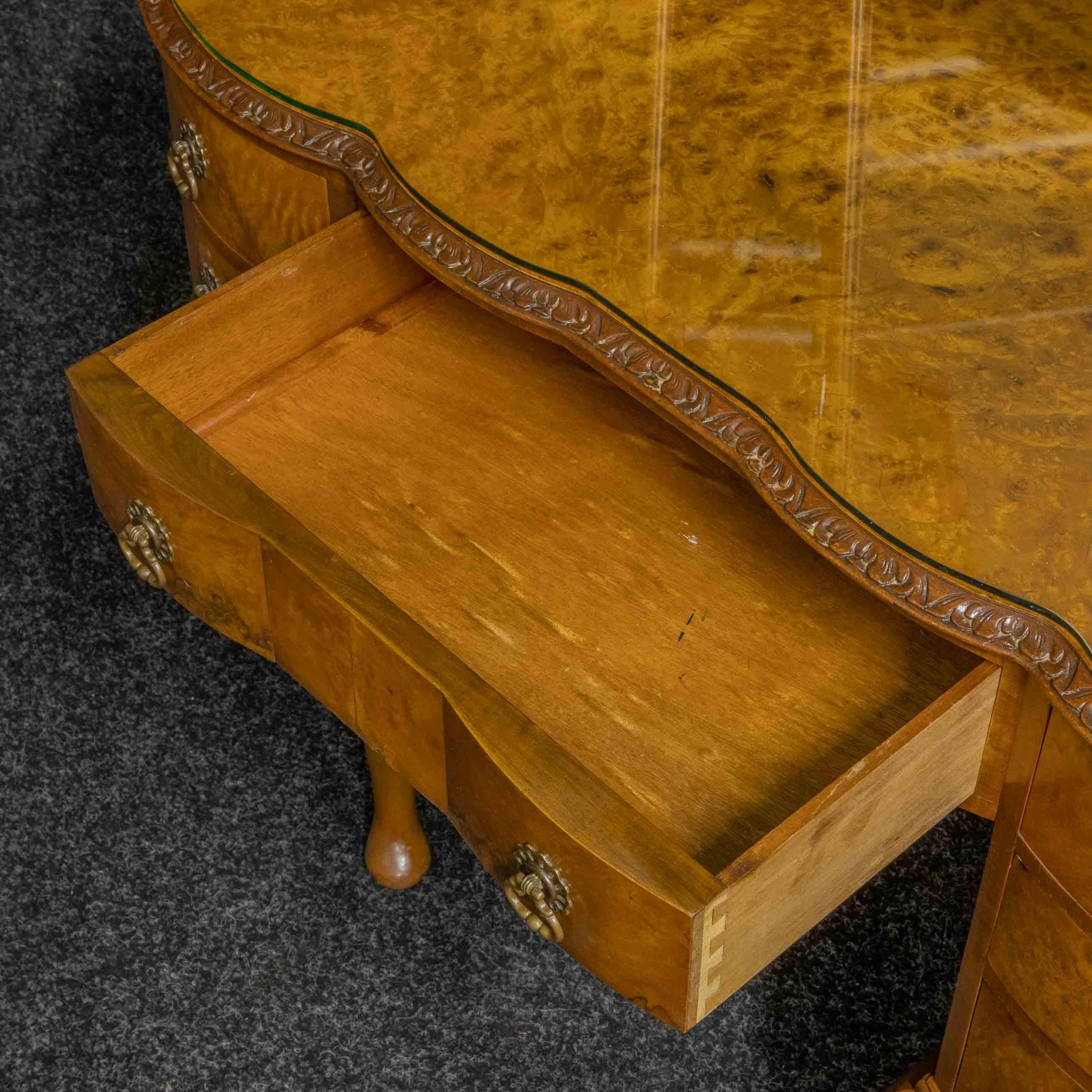 Walnut Dressing Table 4