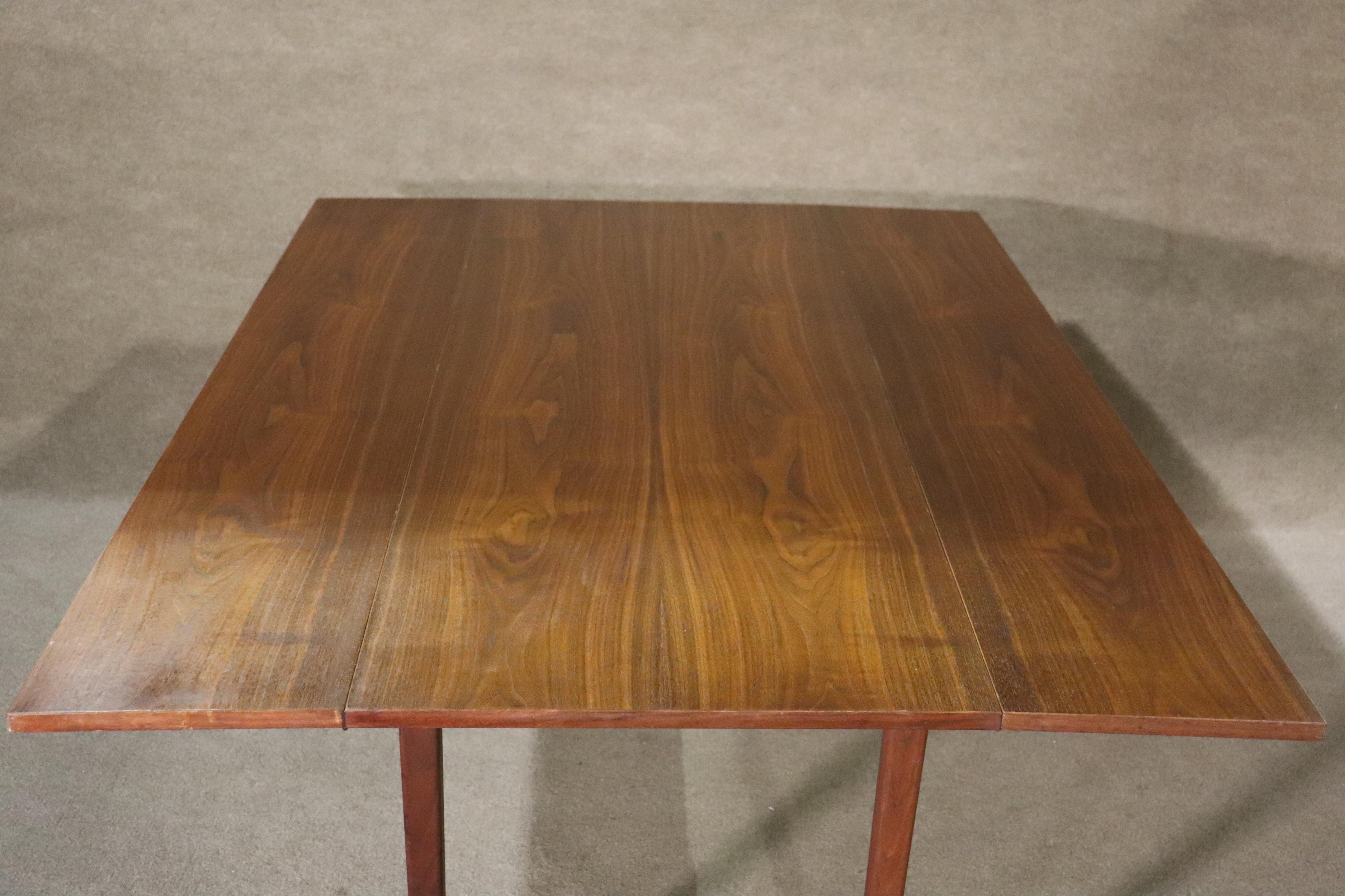 Mid-Century Modern Walnut Drop Leaf Dining Table For Sale