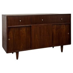 Dual Storage Credenza aus Nussbaum