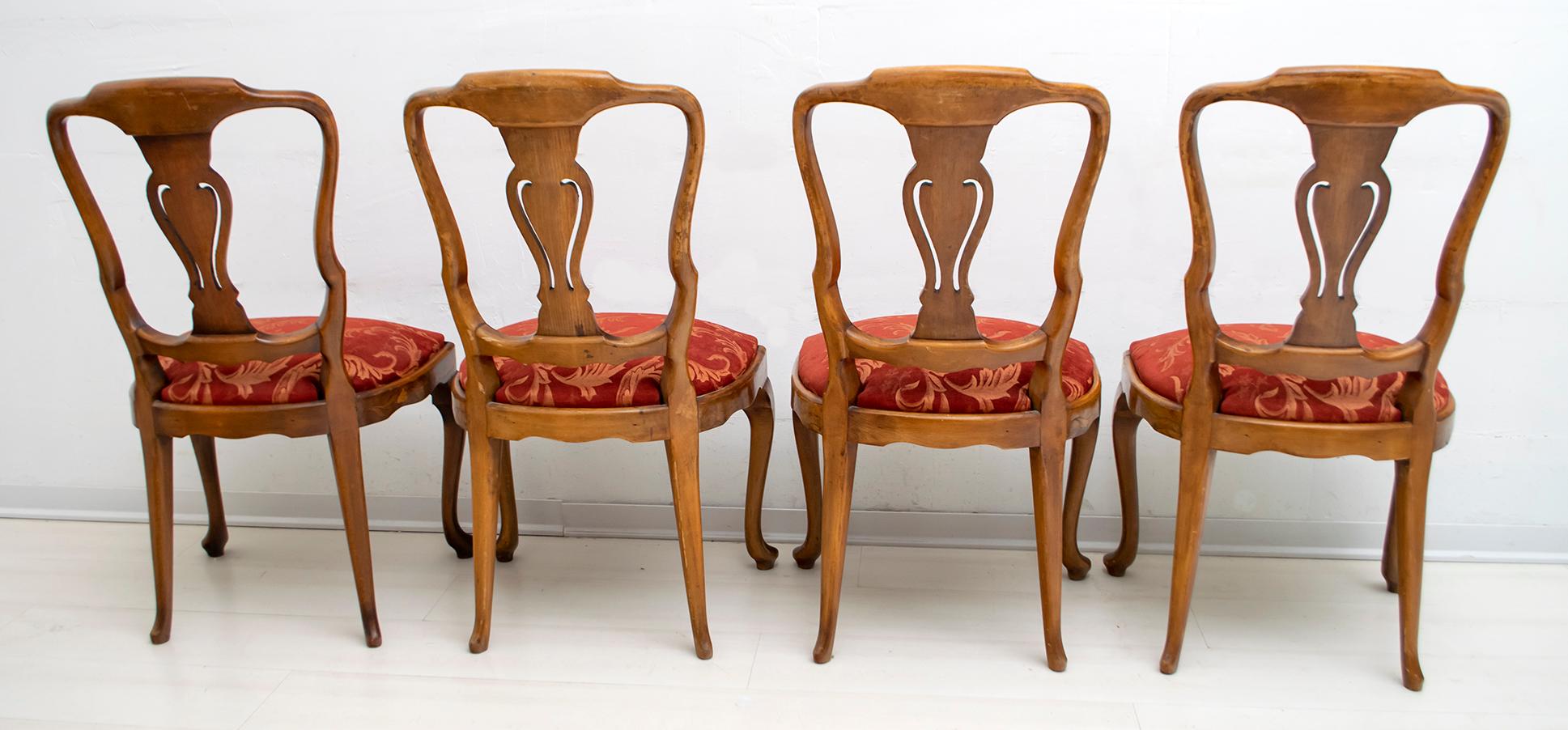 Walnut Dutch Chairs of the 20th Century with Maple Wood Inlays, Netherlands In Fair Condition For Sale In Puglia, Puglia