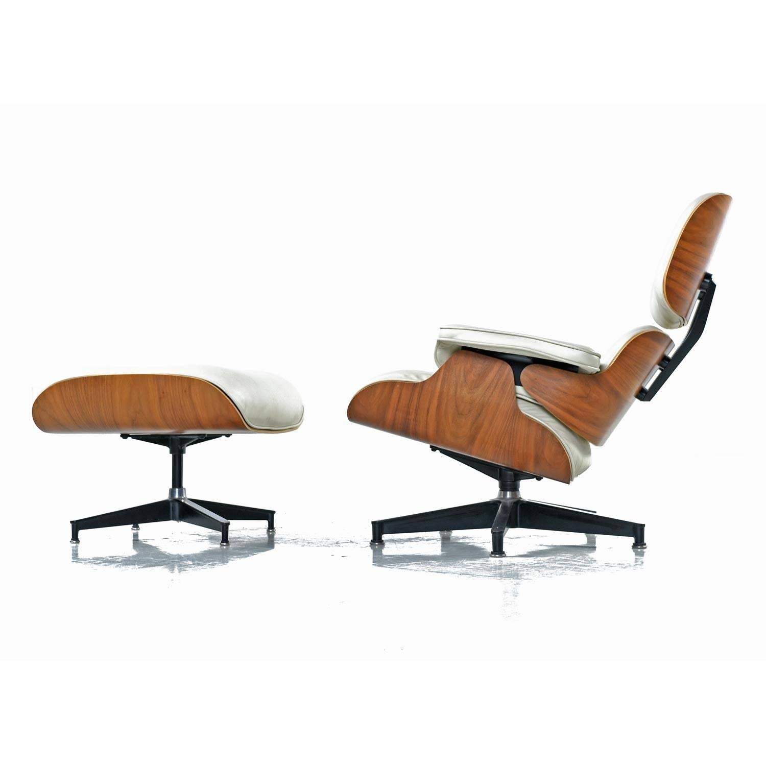 eames lounge walnut