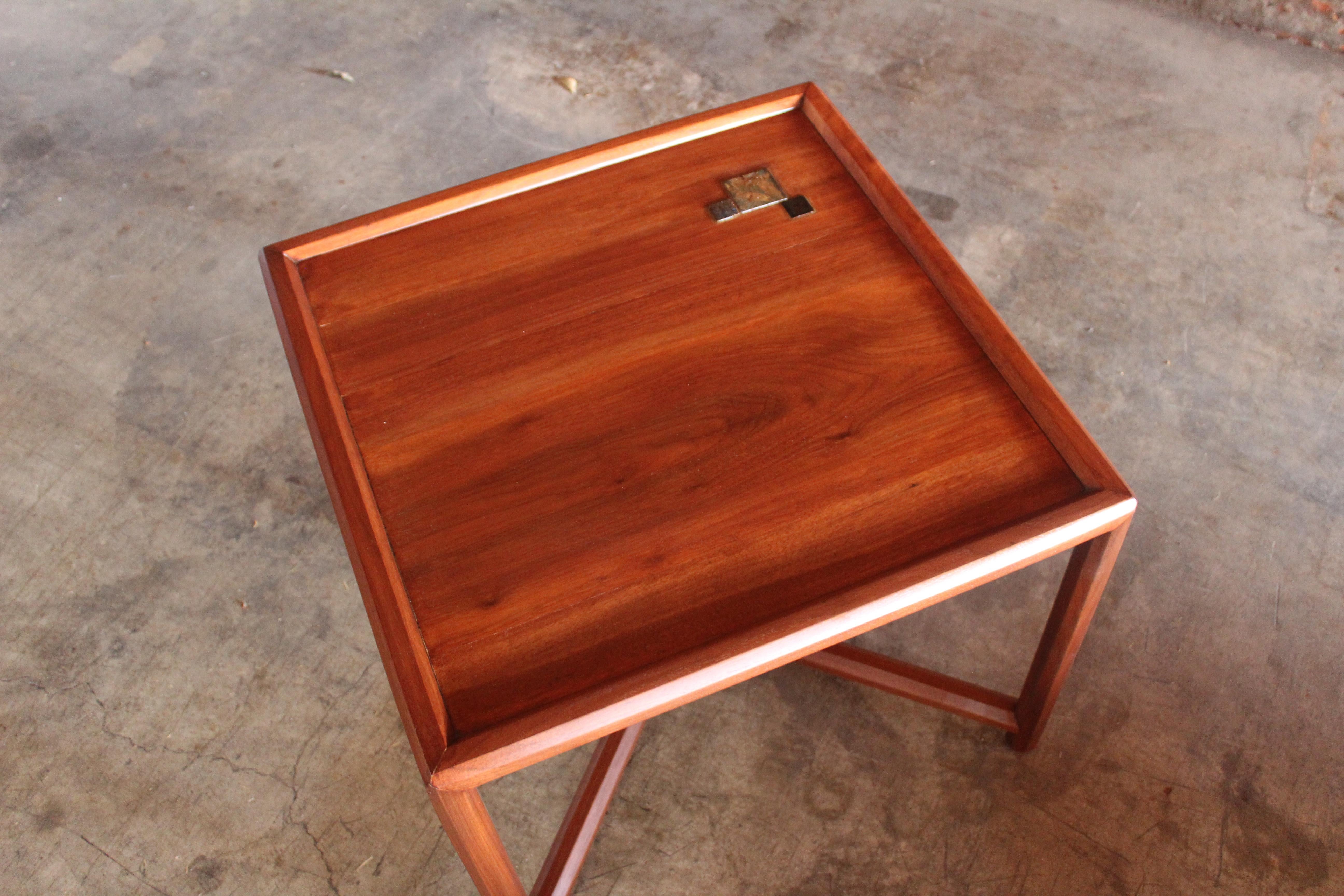 Walnut End Table with Tiffany Tiles by Edward Wormley for Dunbar, 1950s In Good Condition For Sale In Los Angeles, CA