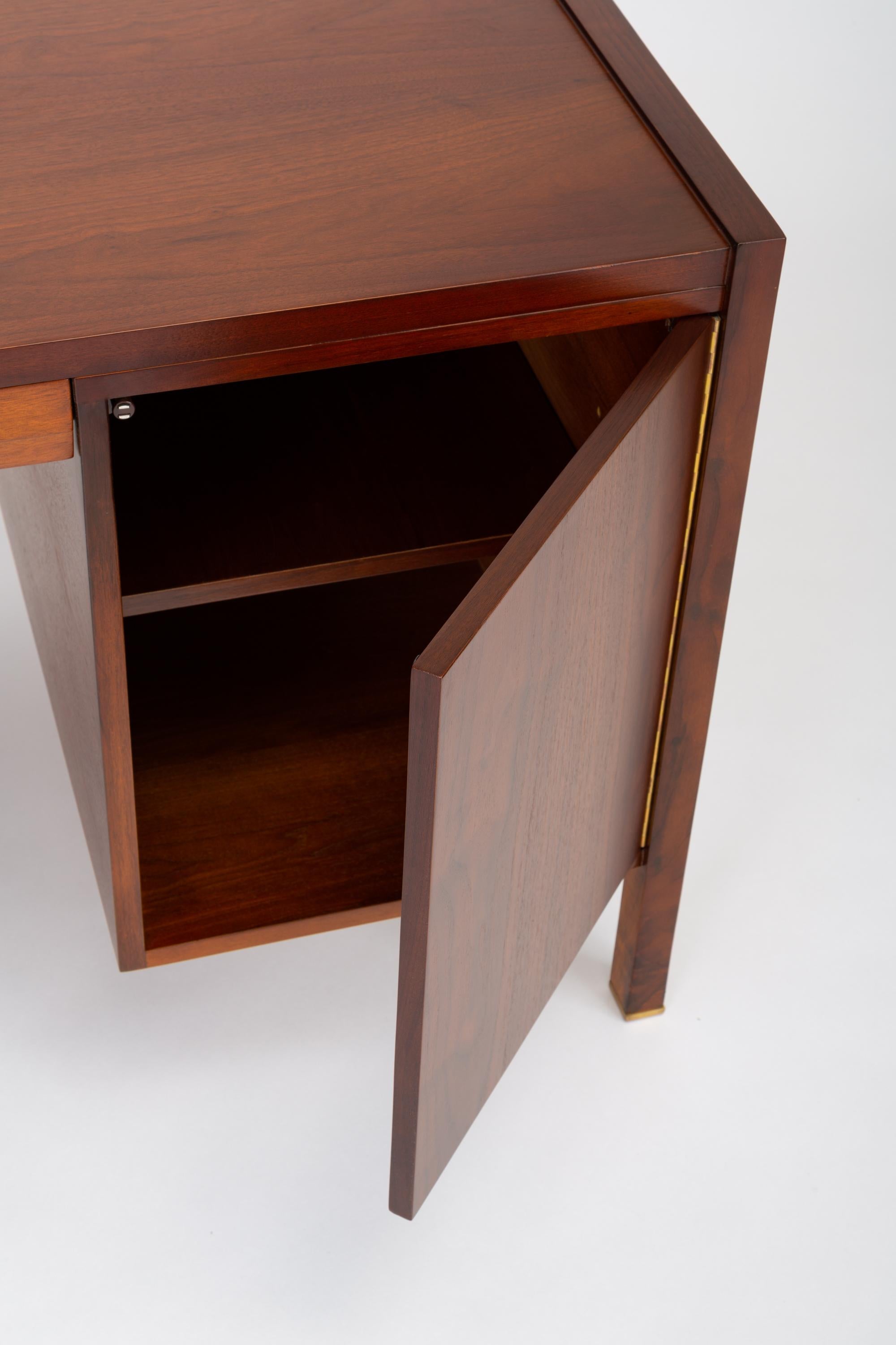 Walnut Executive Desk with Rosewood and Brass Details, Edward Wormley for Dunbar 10