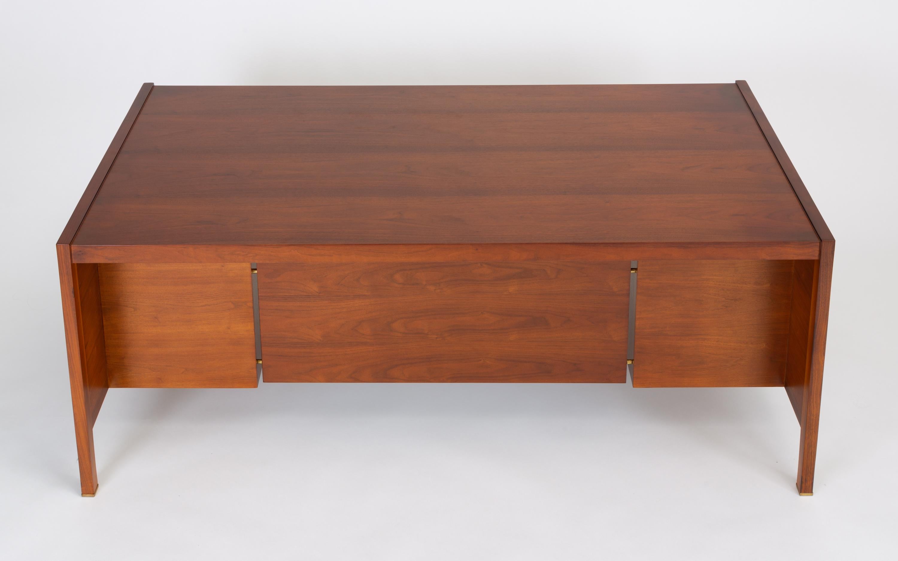 Walnut Executive Desk with Rosewood and Brass Details, Edward Wormley for Dunbar 1